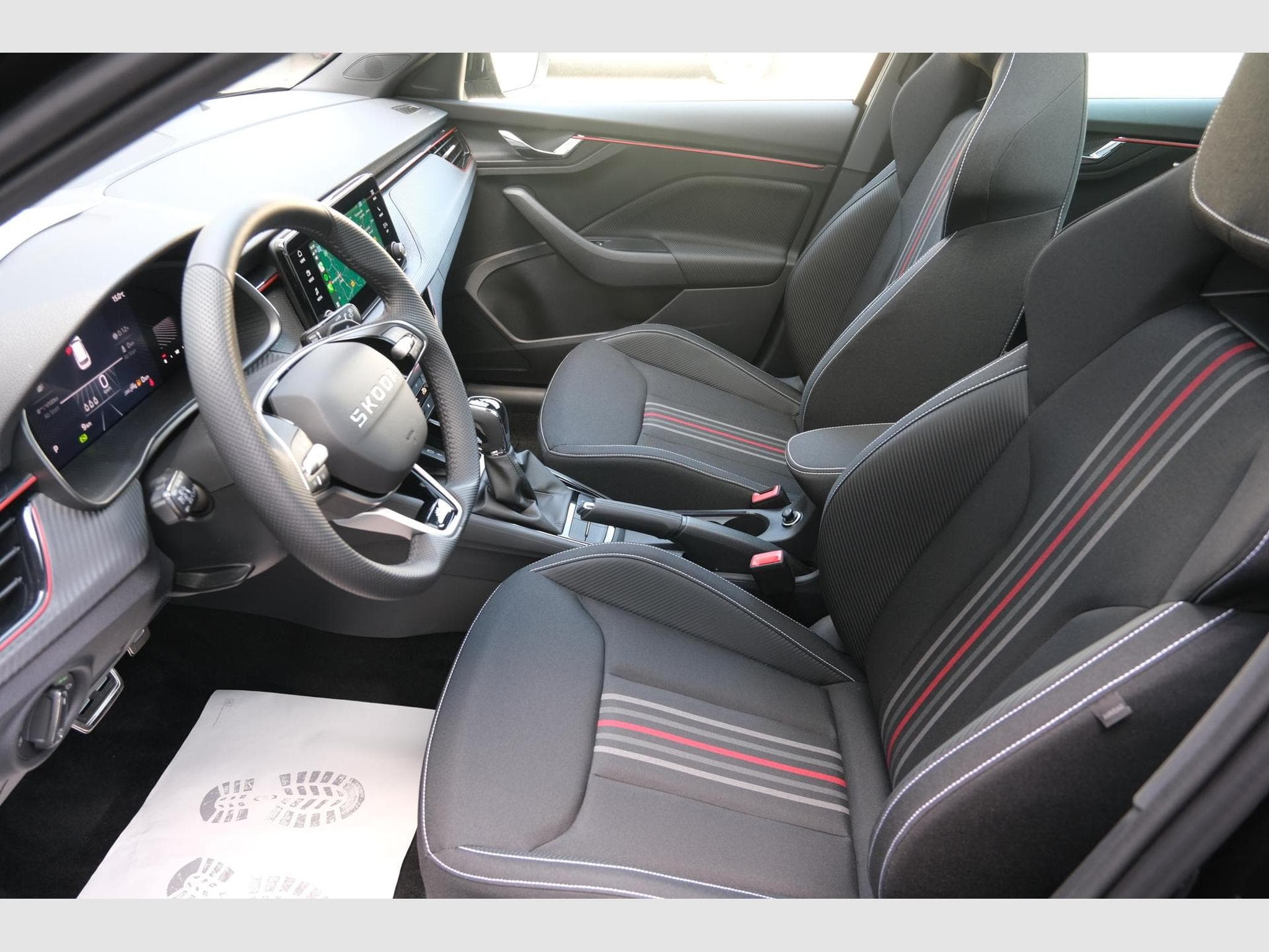 Skoda Kamiq Monte Carlo (2026) - Photo 14