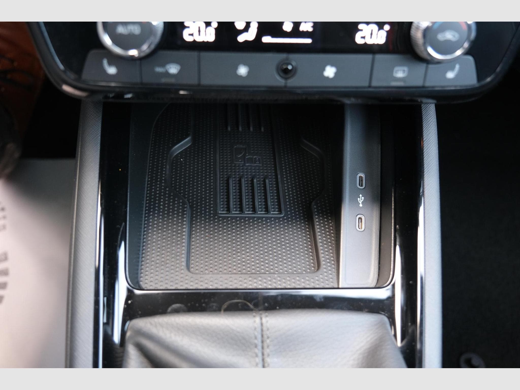 Skoda Kamiq Monte Carlo (2026) - Photo 22