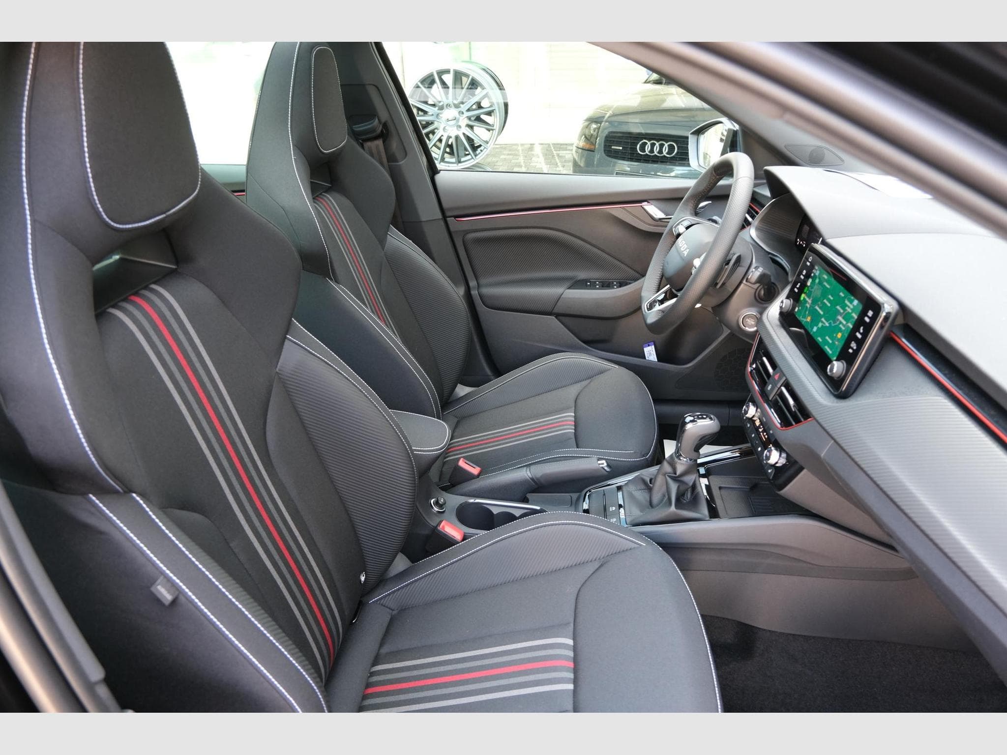 Skoda Kamiq Monte Carlo (2026) - Photo 6