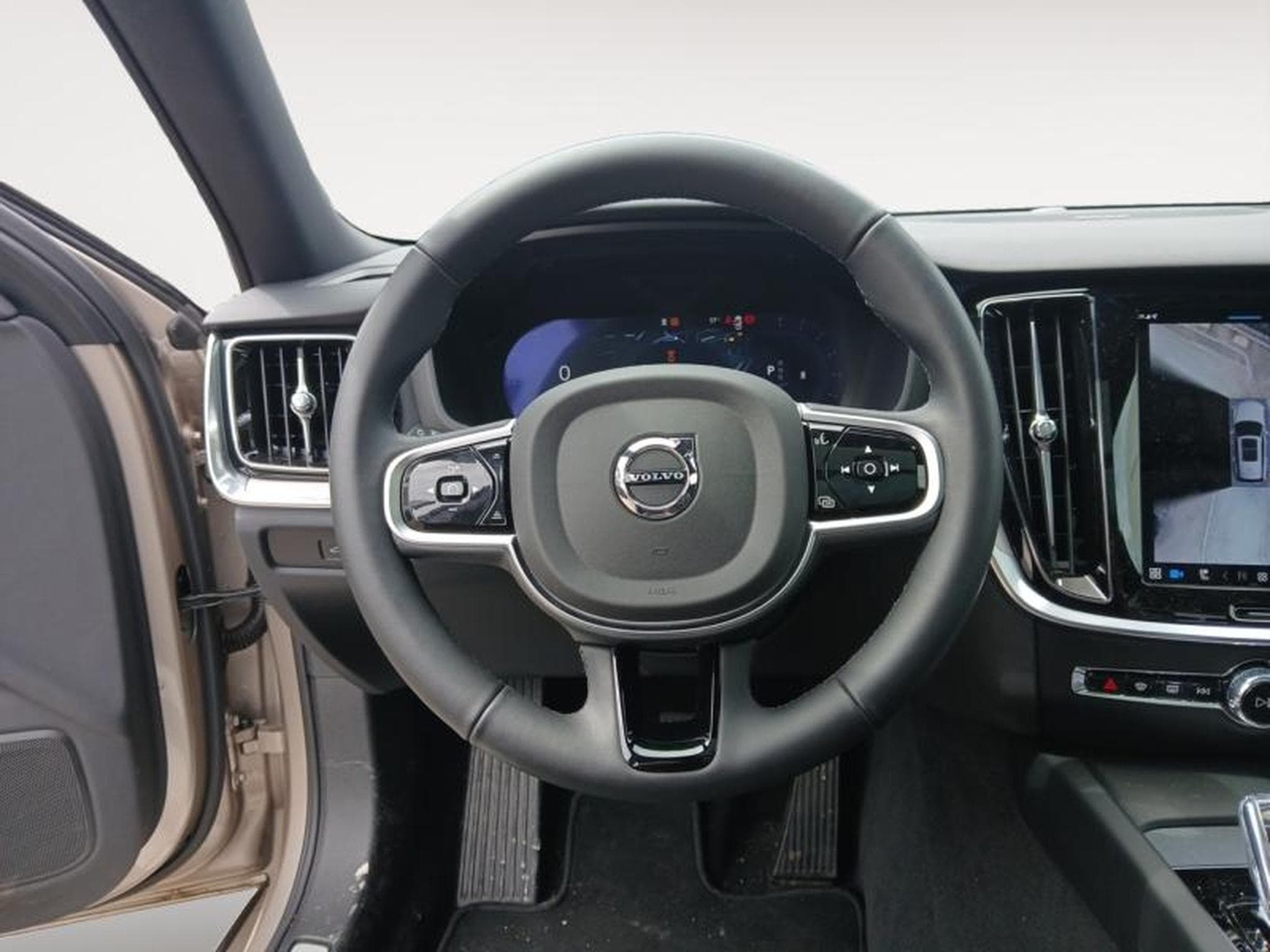 Volvo V60 B4 Plus Dark / Essence (2025) - Foto 33