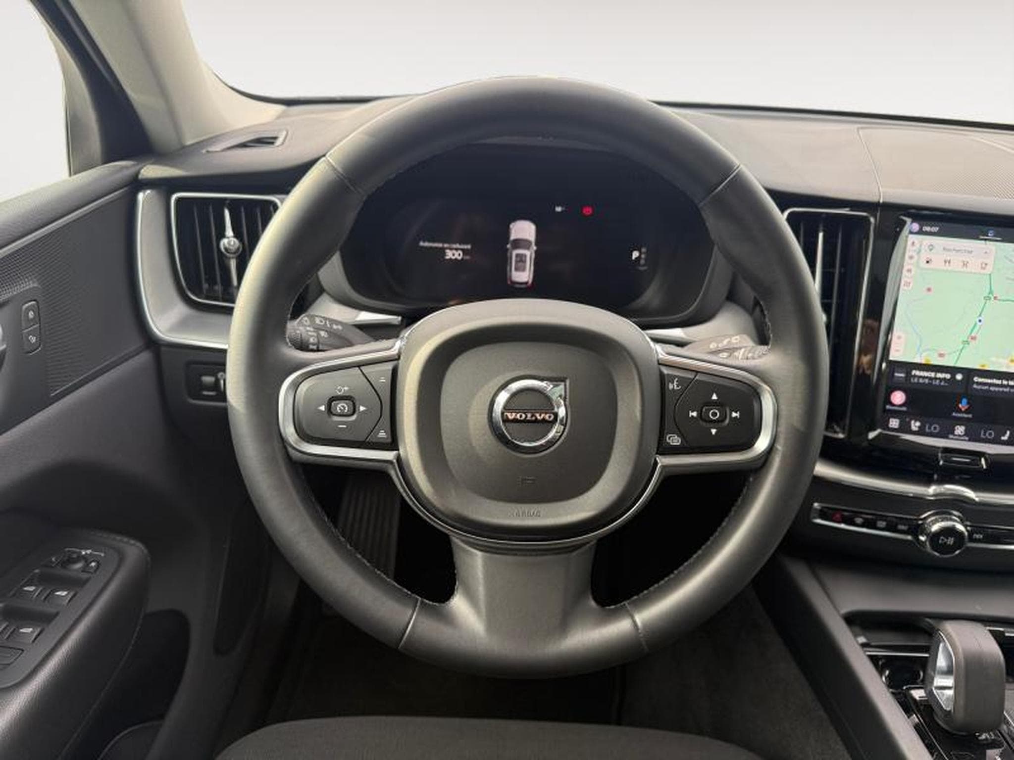 Volvo XC60 B4 Core / Essence (2022) - Foto 12