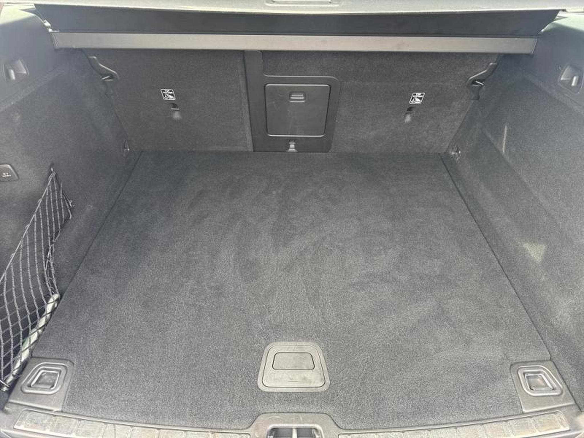 Volvo XC60 B4 Core / Essence (2022) - Foto 19