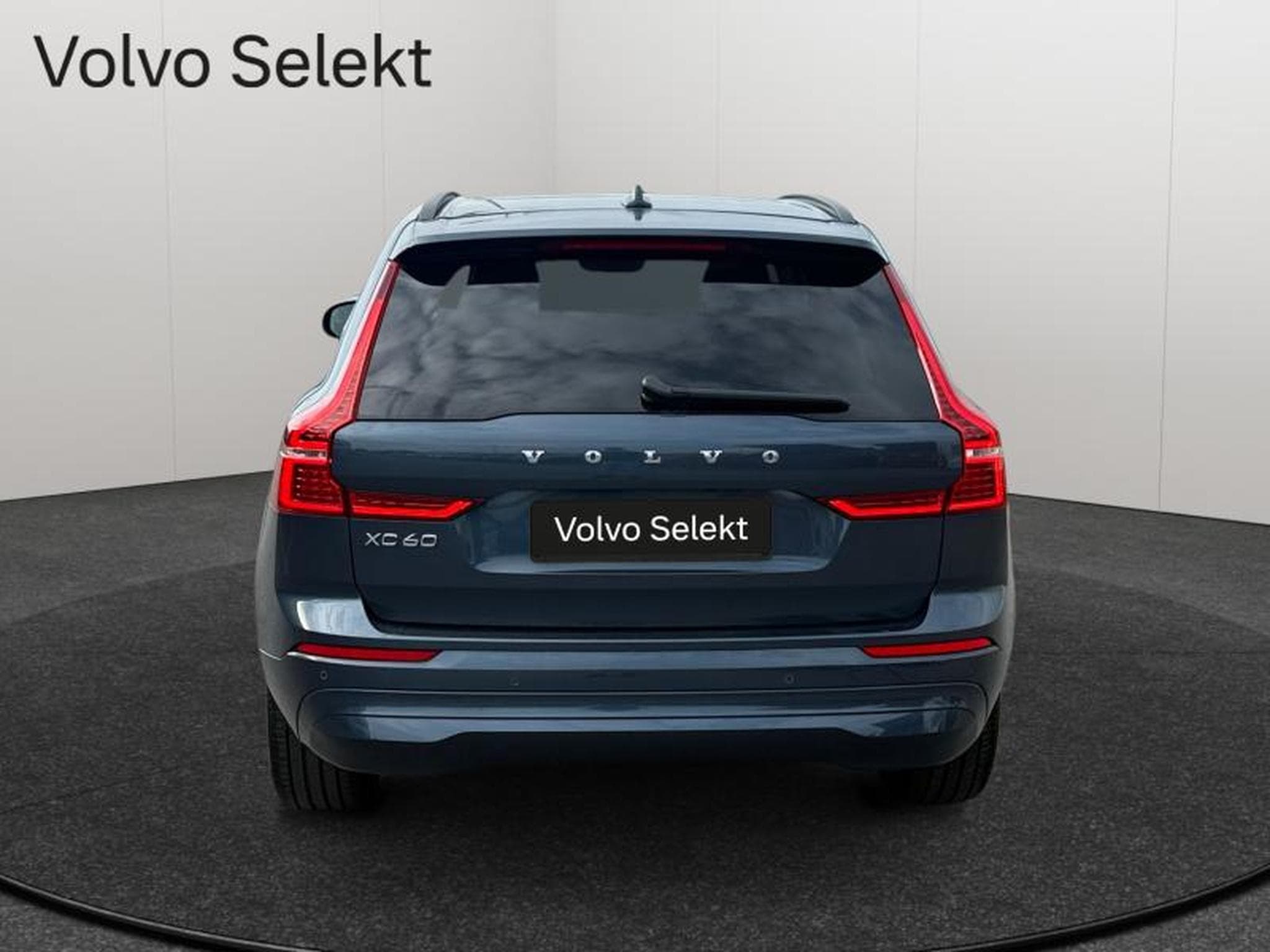 Volvo XC60 B4 Core / Essence (2022) - Foto 4