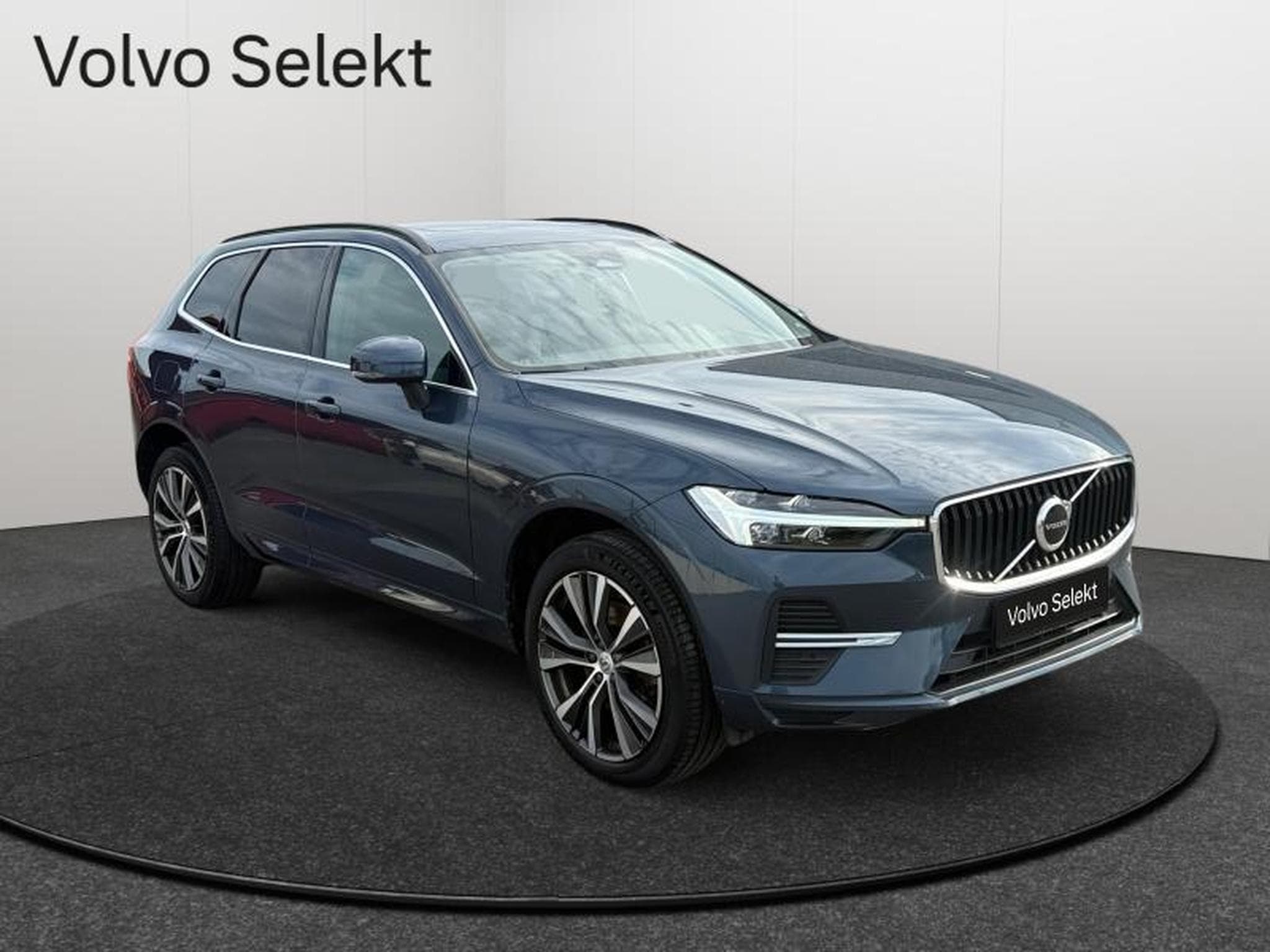 Volvo XC60 B4 Core / Essence (2022) - Foto 7