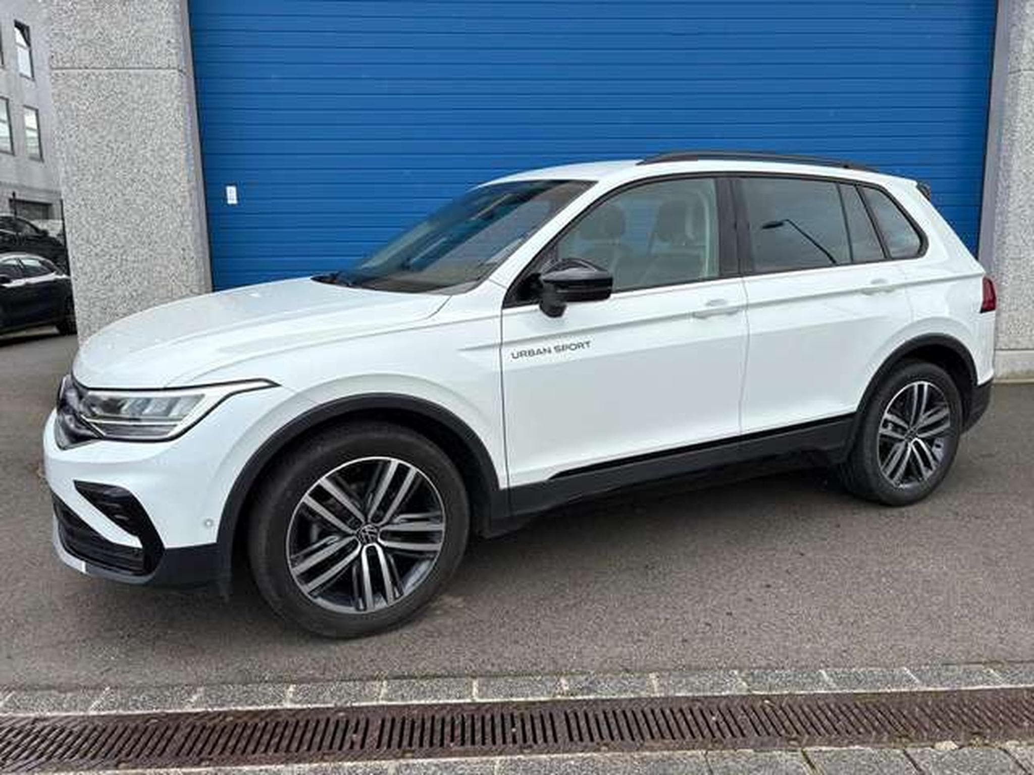 VW Tiguan Tiguan 1.5 TSI OPF DSG URBAN SPORT (2023) - Photo 2