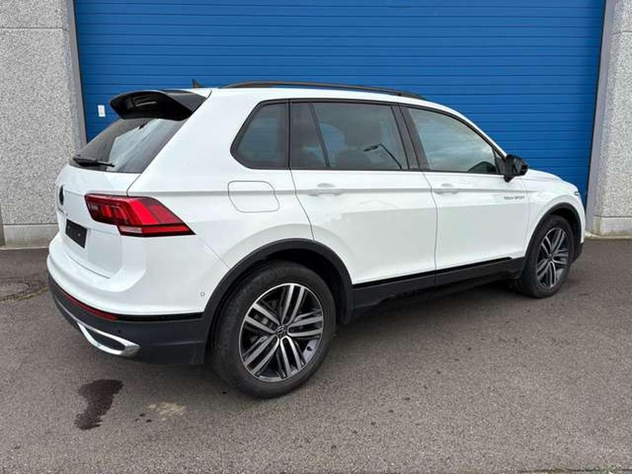 VW Tiguan Tiguan 1.5 TSI OPF DSG URBAN SPORT (2023) - Photo 3