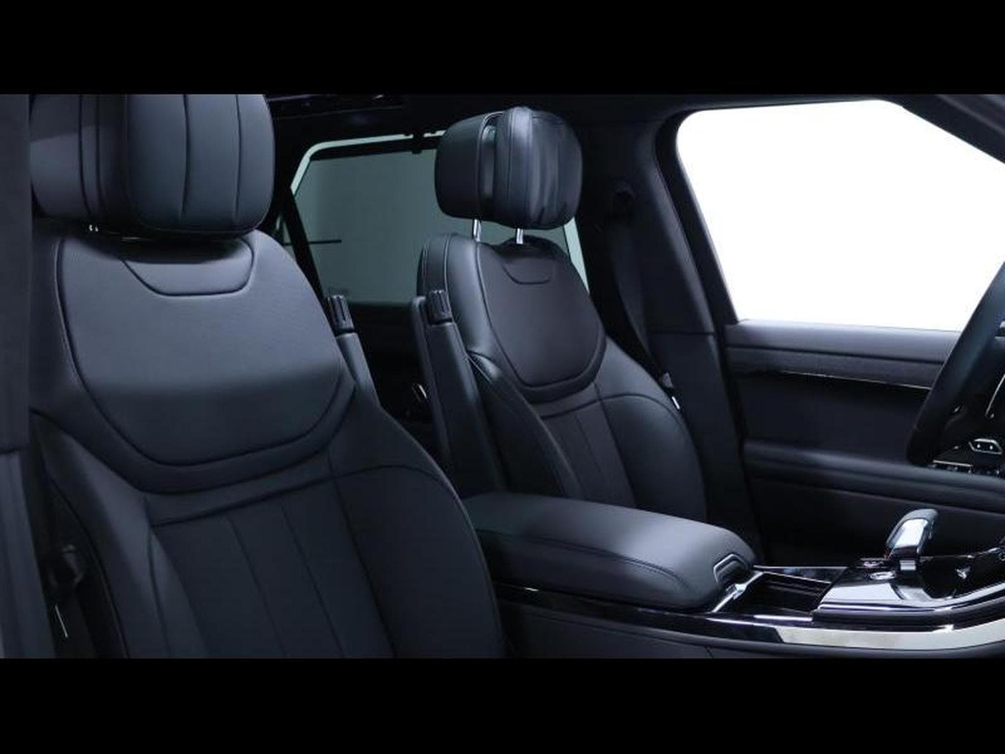 Land-Rover Range Rover Sport P530 Autobiography AWD Auto (2026) - Photo 12