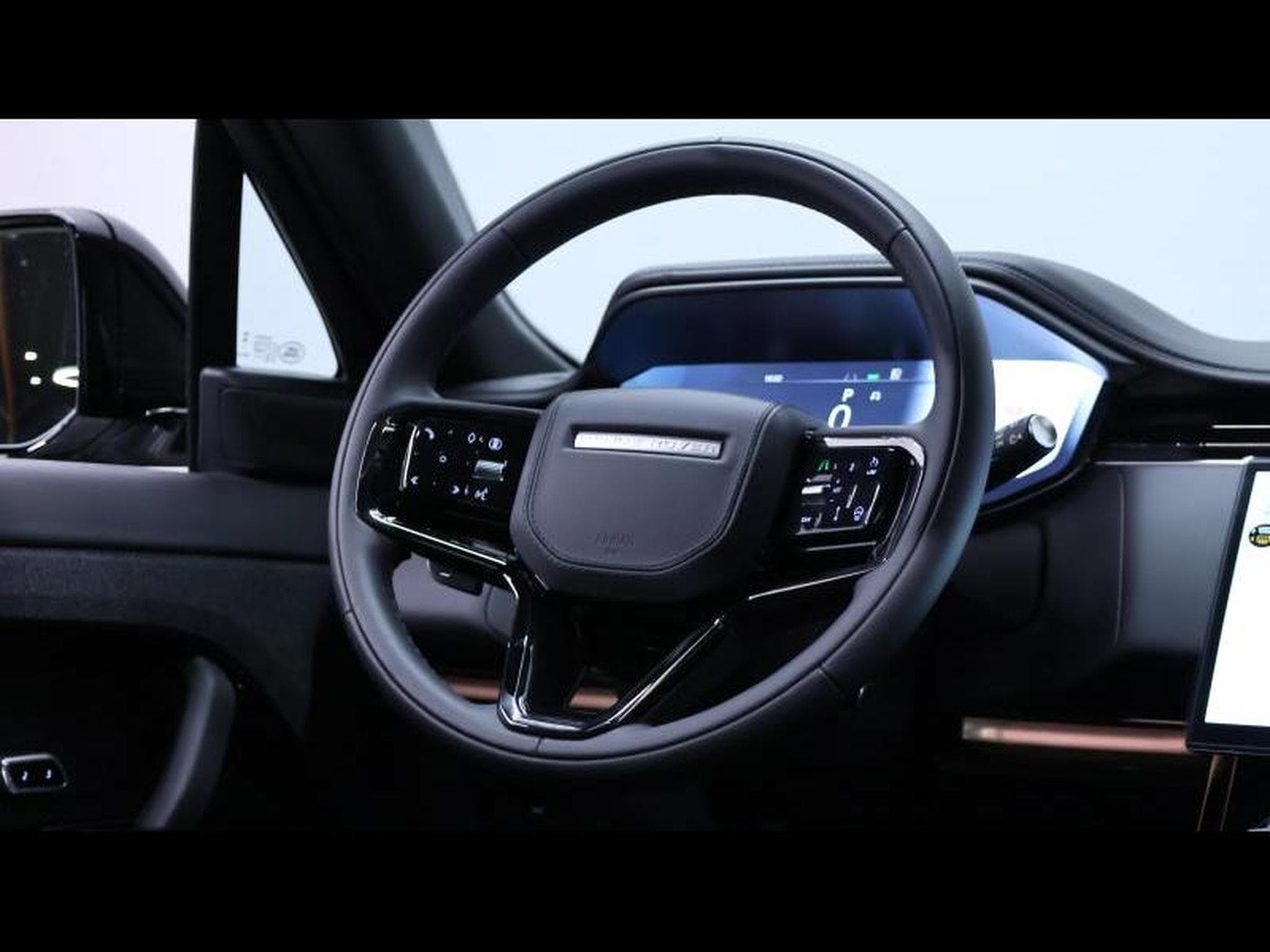 Land-Rover Range Rover Sport P530 Autobiography AWD Auto (2026) - Photo 16