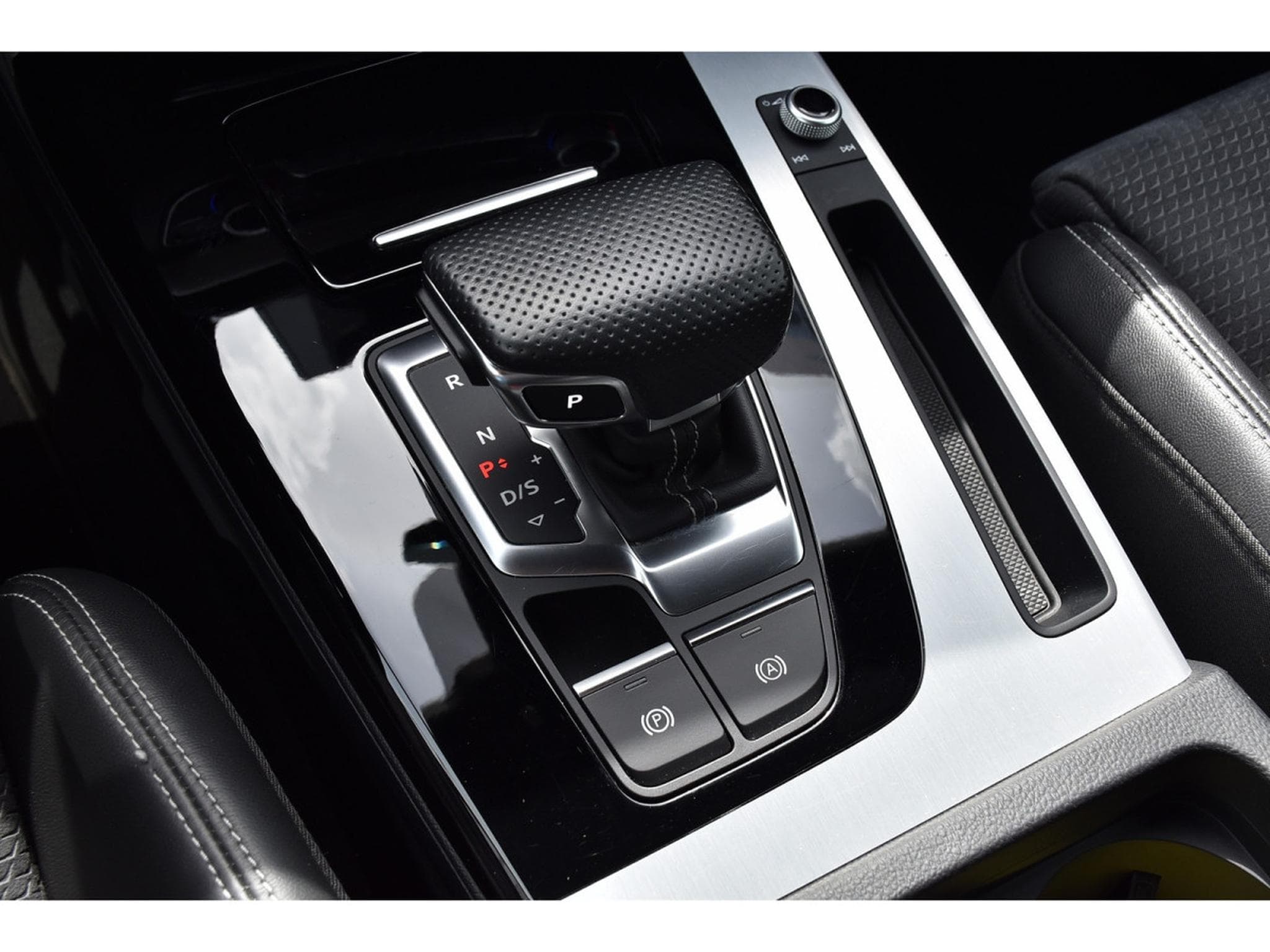 Audi Q5 40 TDI Quattro S-Tronic S-Line GPS CAM KEYLESS ATT RMQ (2022) - Foto 16