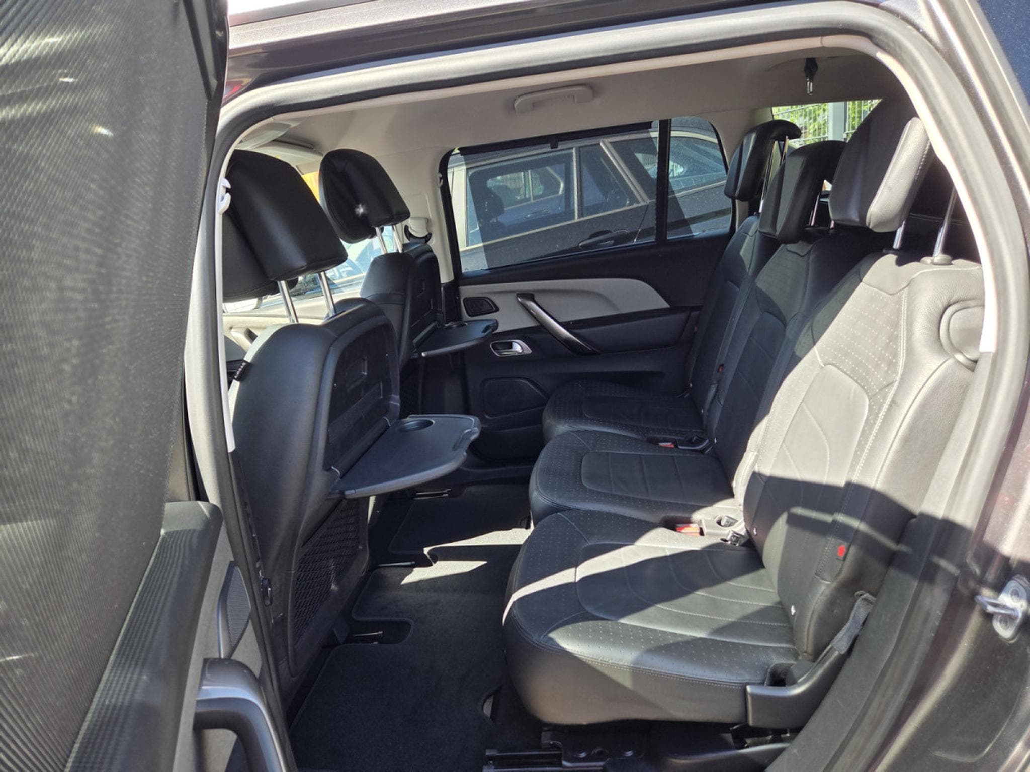 Citroën C4 Grand SpaceTourer 1.5 BlueHDi 130CV BUSINESS 7PLACES (2020) - Photo 22