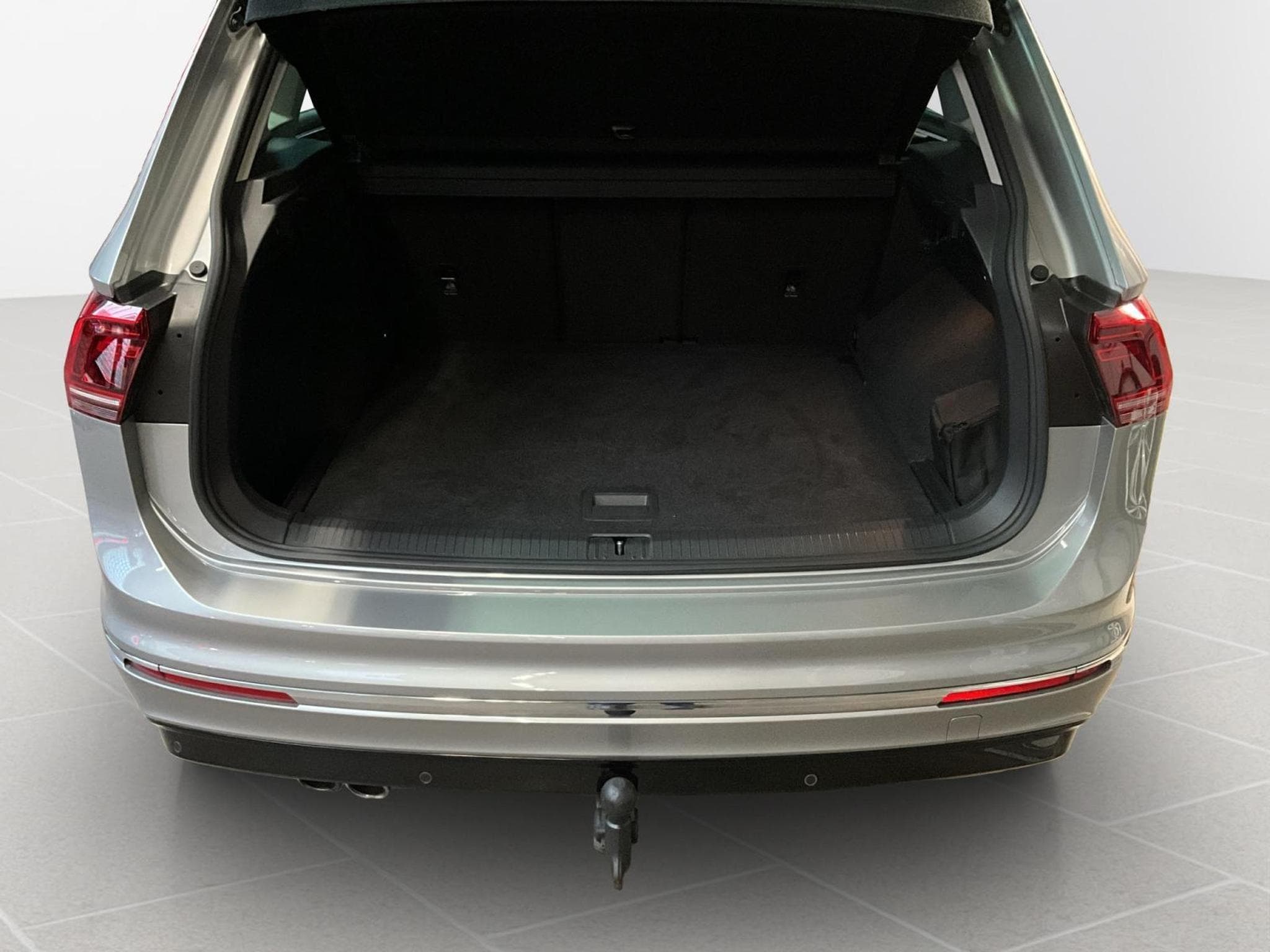 VW Tiguan Highline+R-Line+4M+DSG+AHK (2020) - Foto 16