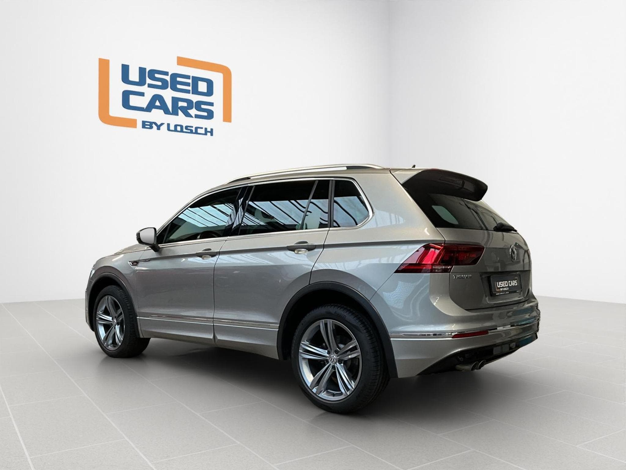 VW Tiguan Highline+R-Line+4M+DSG+AHK (2020) - Foto 5