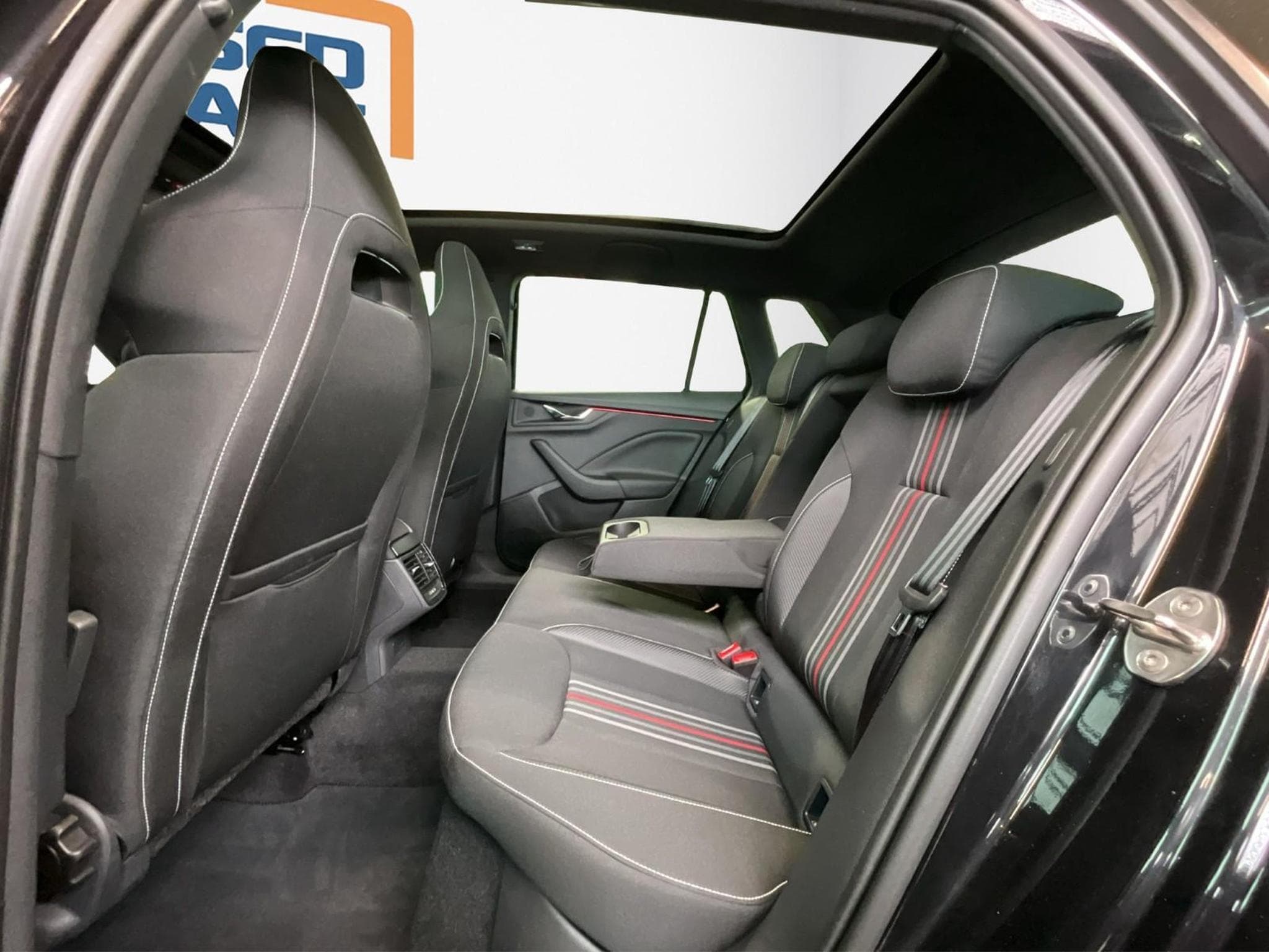 Skoda Kamiq Monte-Carlo+DSG+P.Ass.+P.Park&GO+ (2025) - Foto 19