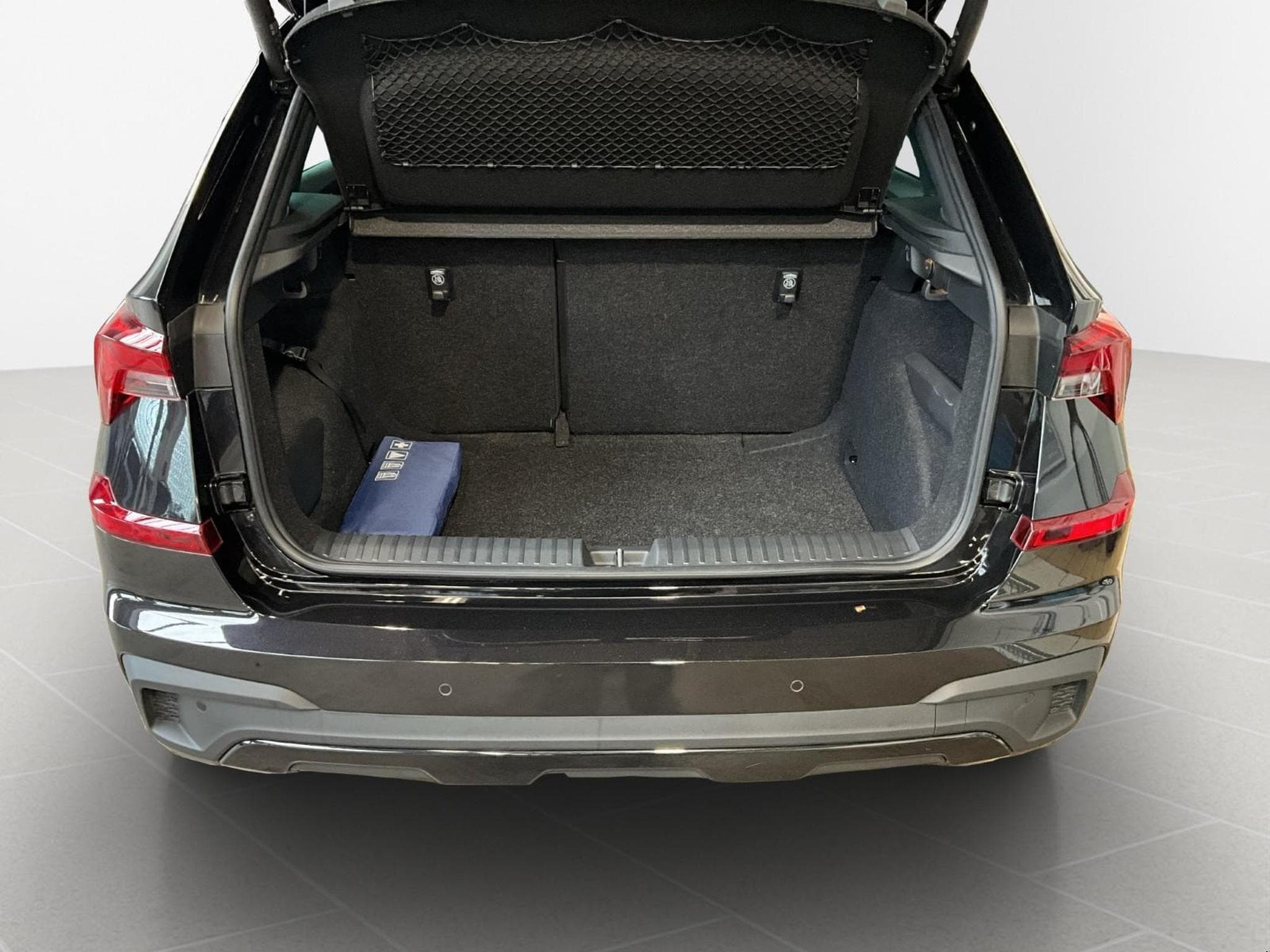 Skoda Kamiq Monte-Carlo+DSG+P.Ass.+P.Park&GO+ (2025) - Foto 22