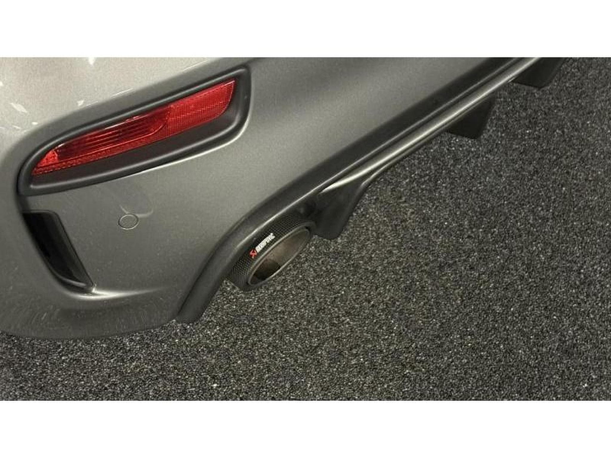 Abarth 595 *AKRAPOVIC *CARBON (2020) - Foto 11
