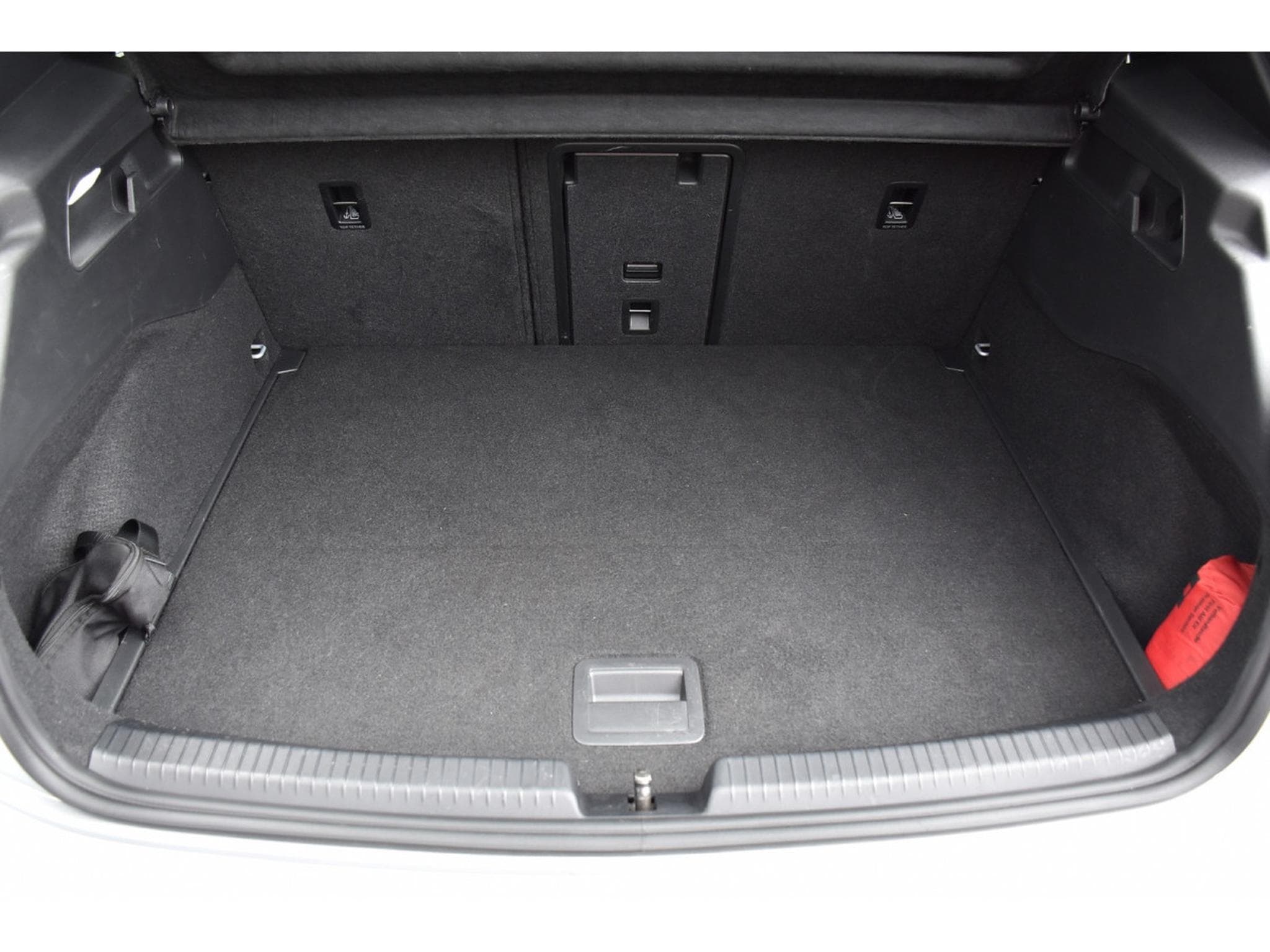 VW ID.3 58 kWh Pro Performance MEMO TRAVEL BEATS CAM360 ATT RMQ 1° M (2023) - Photo 20