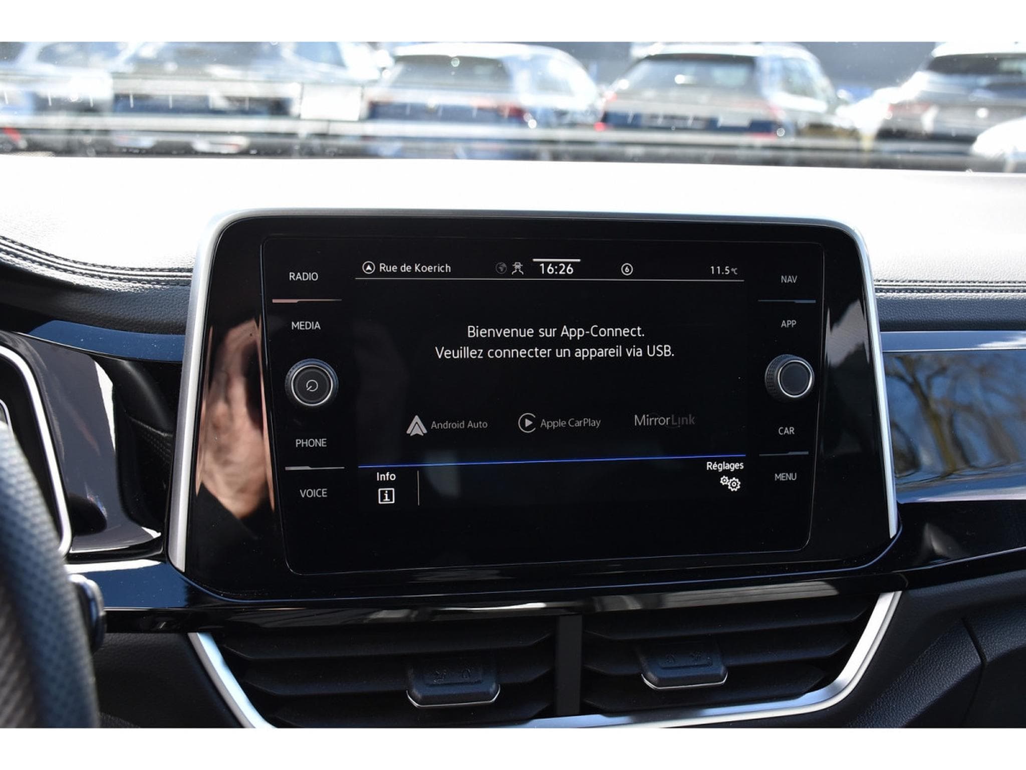VW T-Roc 1.5 TSI R-Line DSG CUIR MEMO TRAVEL SIDE GPS PARK CAM 1°MAIN (2023) - Photo 11