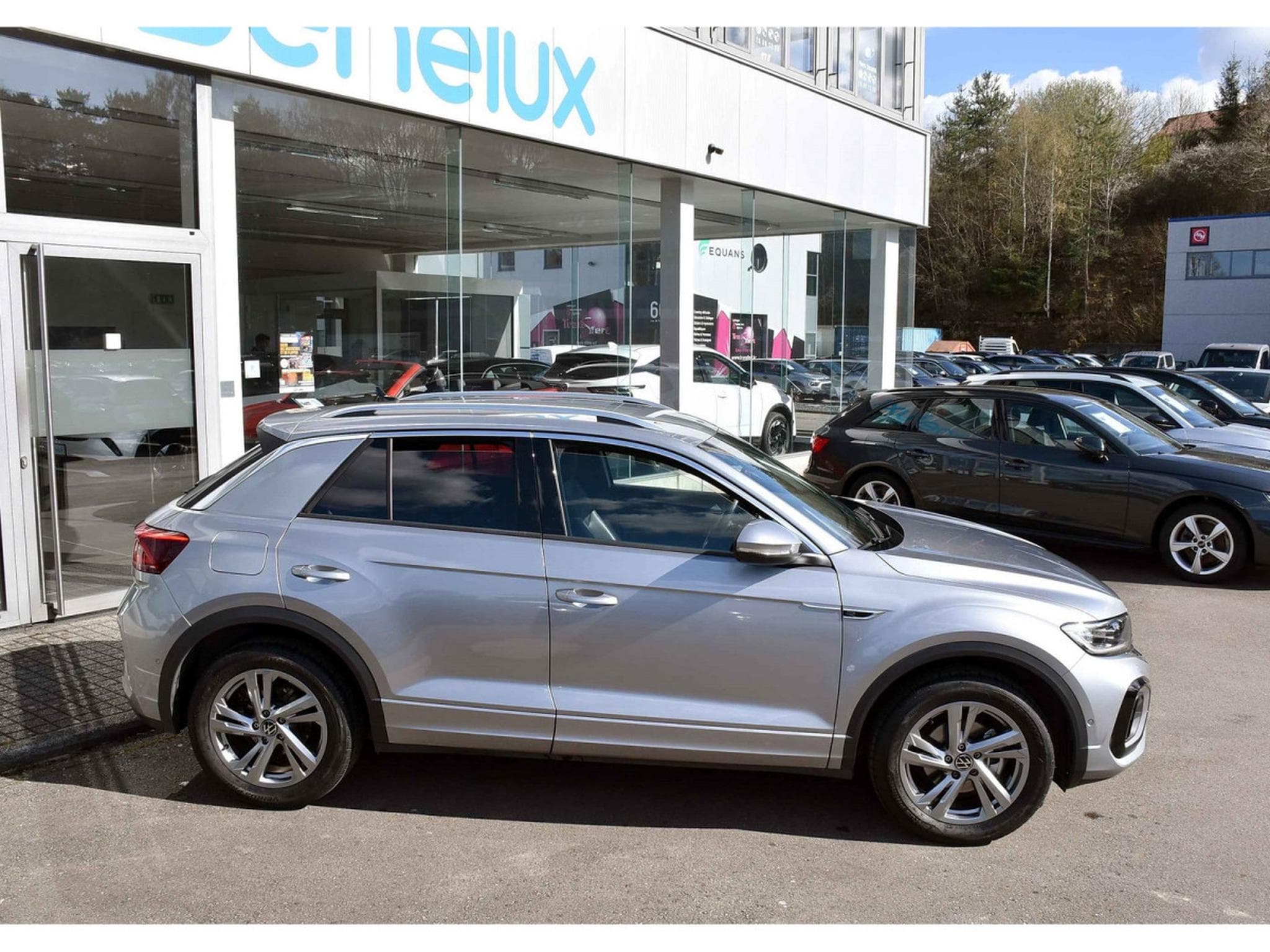 VW T-Roc 1.5 TSI R-Line DSG CUIR MEMO TRAVEL SIDE GPS PARK CAM 1°MAIN (2023) - Photo 2