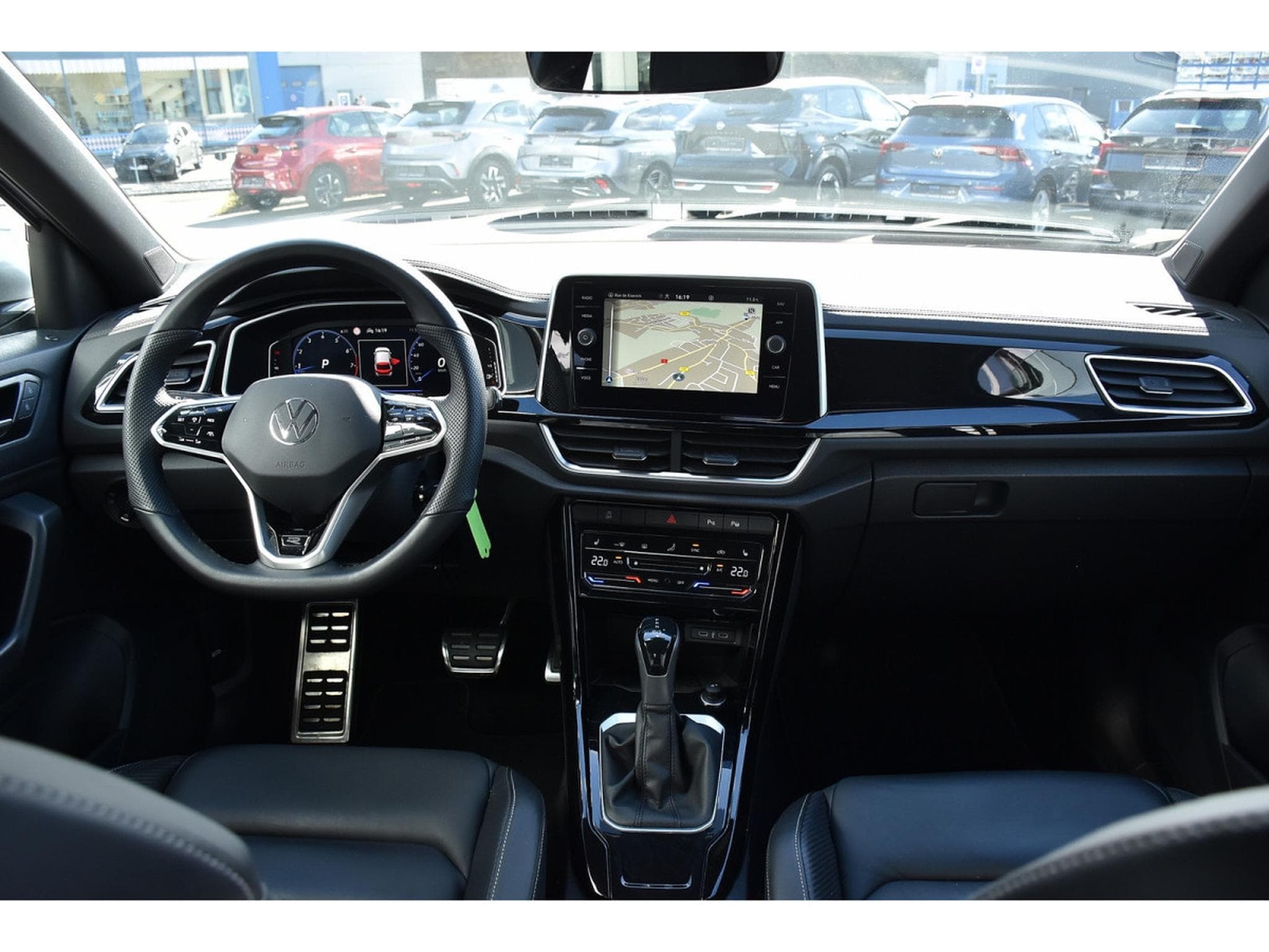 VW T-Roc 1.5 TSI R-Line DSG CUIR MEMO TRAVEL SIDE GPS PARK CAM 1°MAIN (2023) - Photo 8