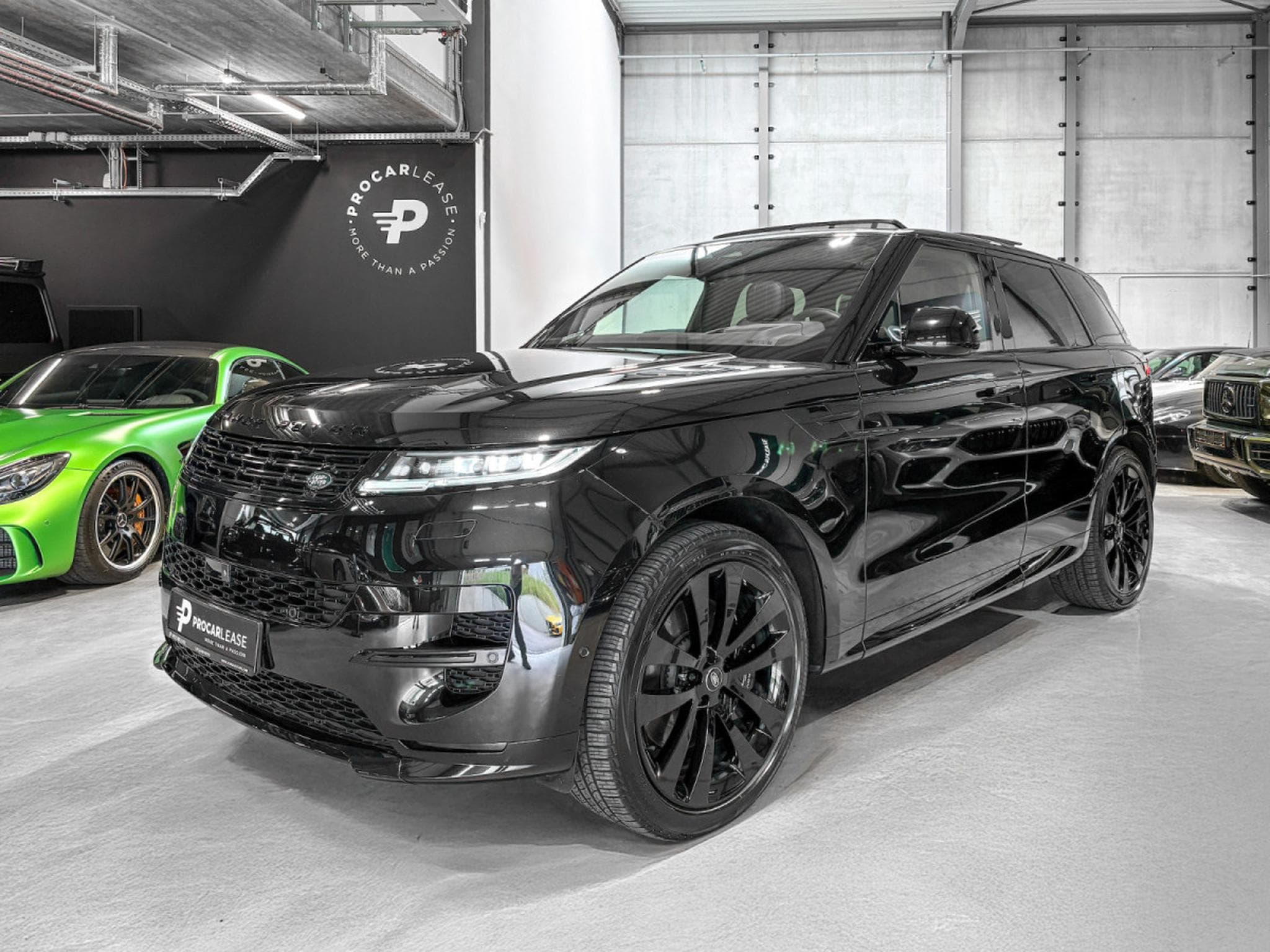 Land-Rover Range Rover Sport DYNAMIC HSE P440E/22/AHK/PANO/VOLL/BLACK PACK... (2026) - Foto 1