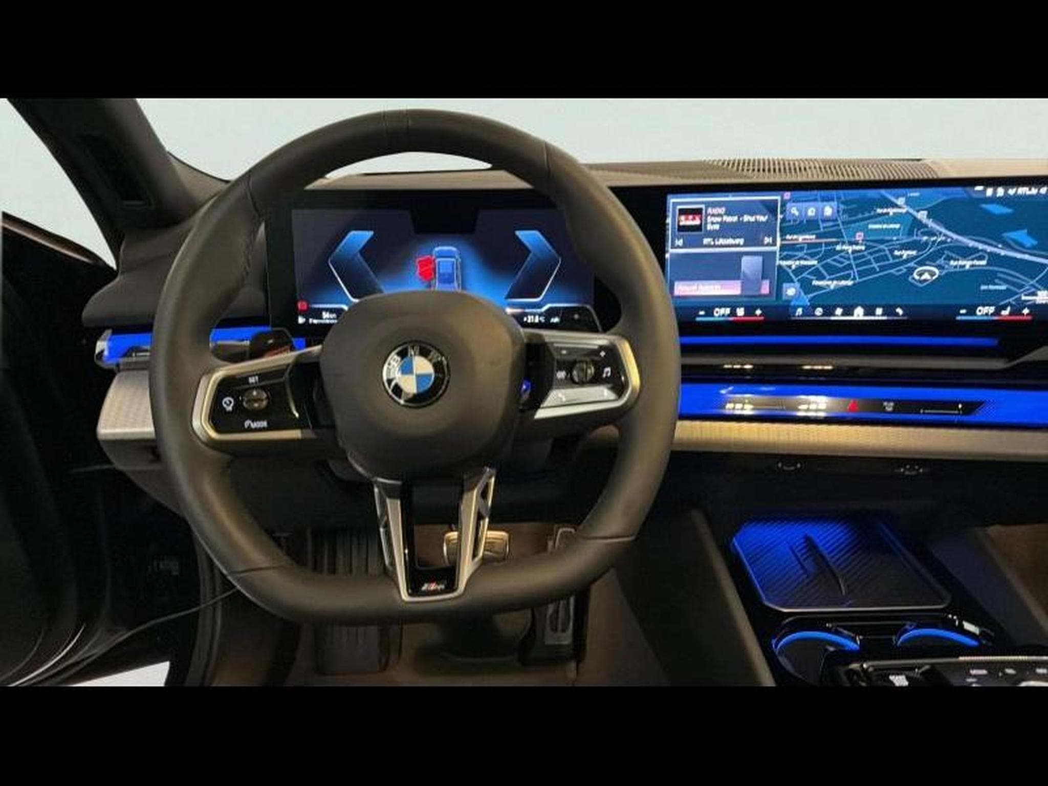 BMW 520 Touring PACK M (2025) - Foto 10