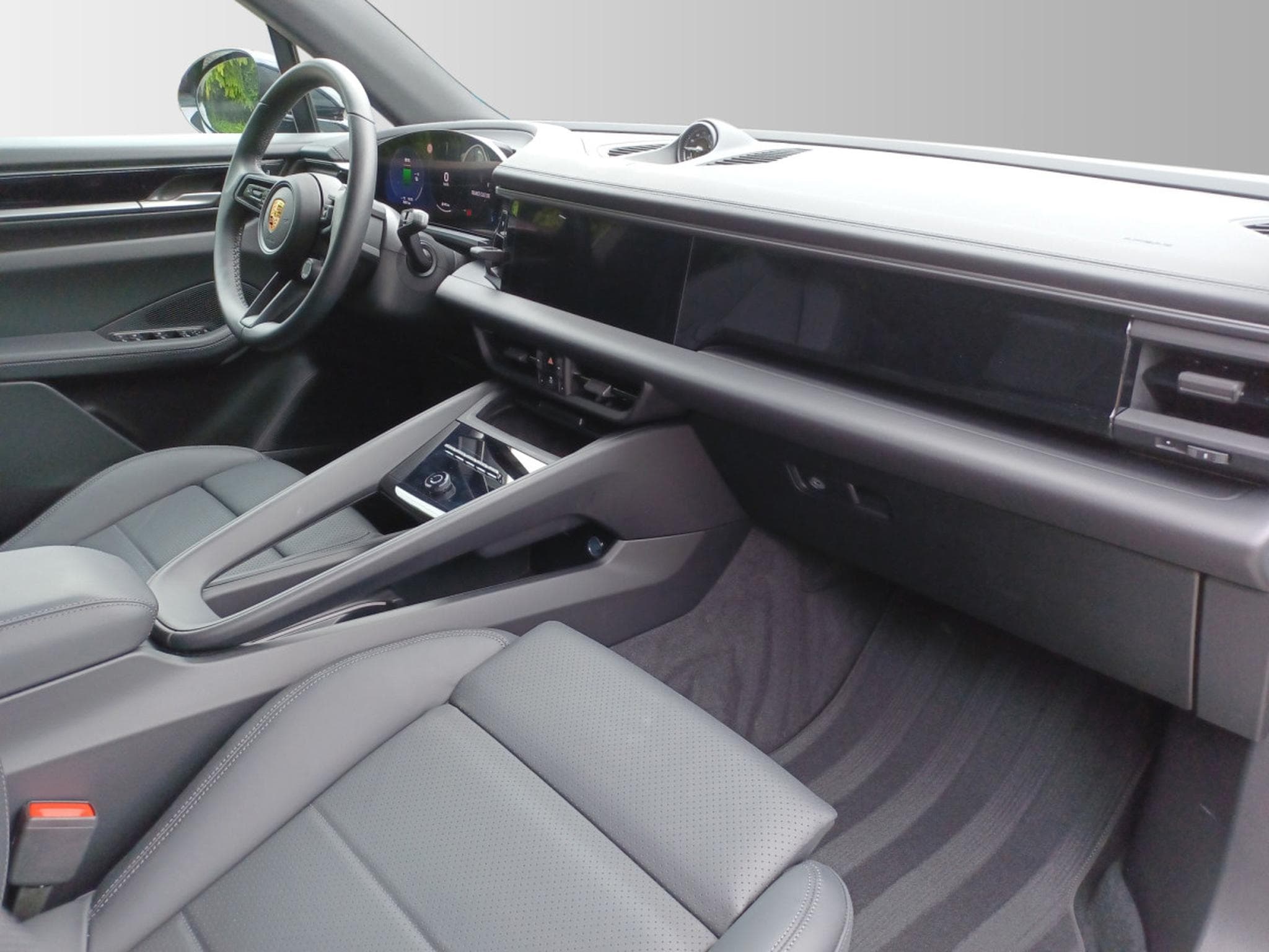 Porsche Macan BEV (2025) - Photo 11