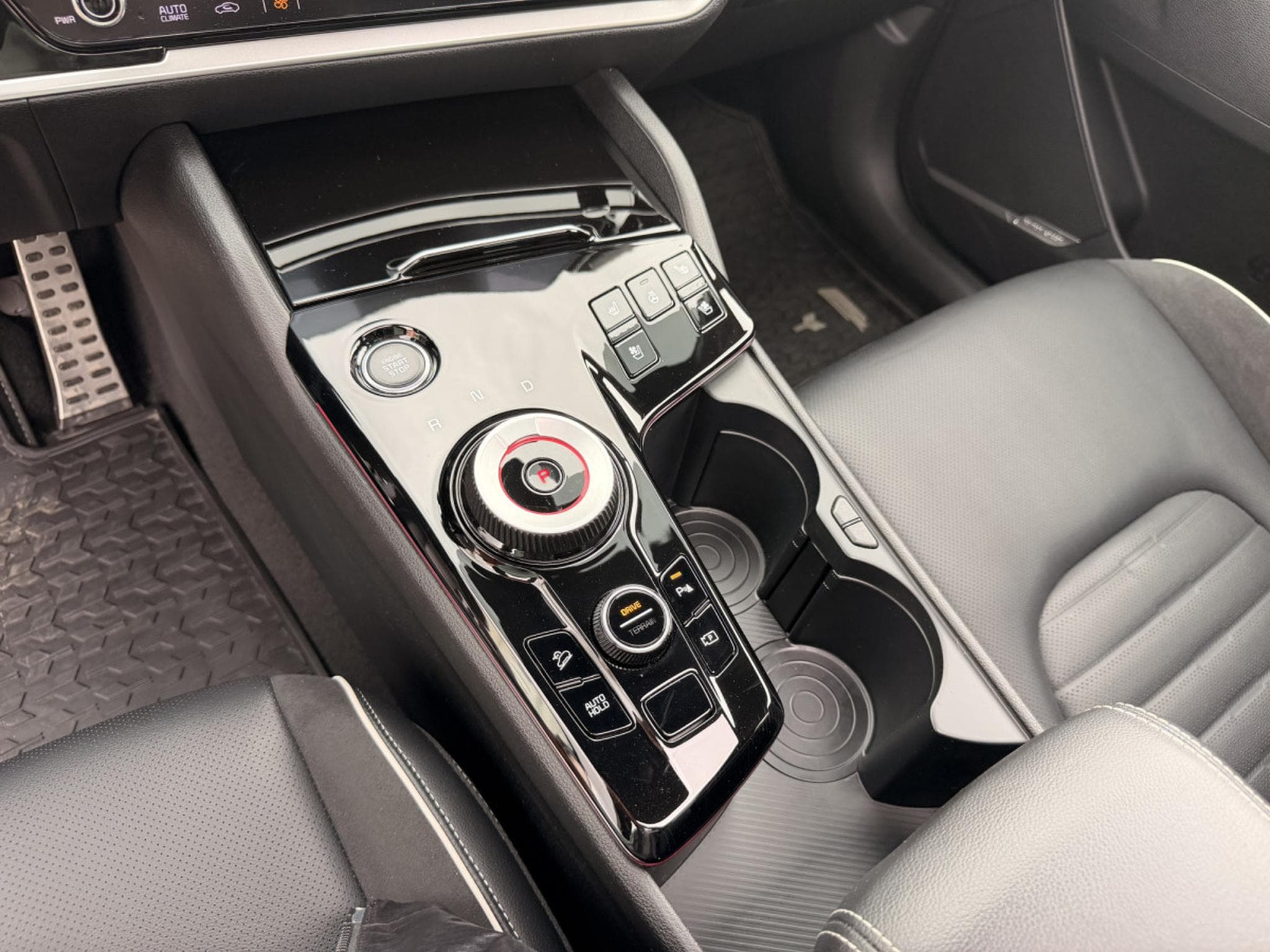 Kia Sportage GT-LINE HEV 240CV AUTO (2022) - Photo 21
