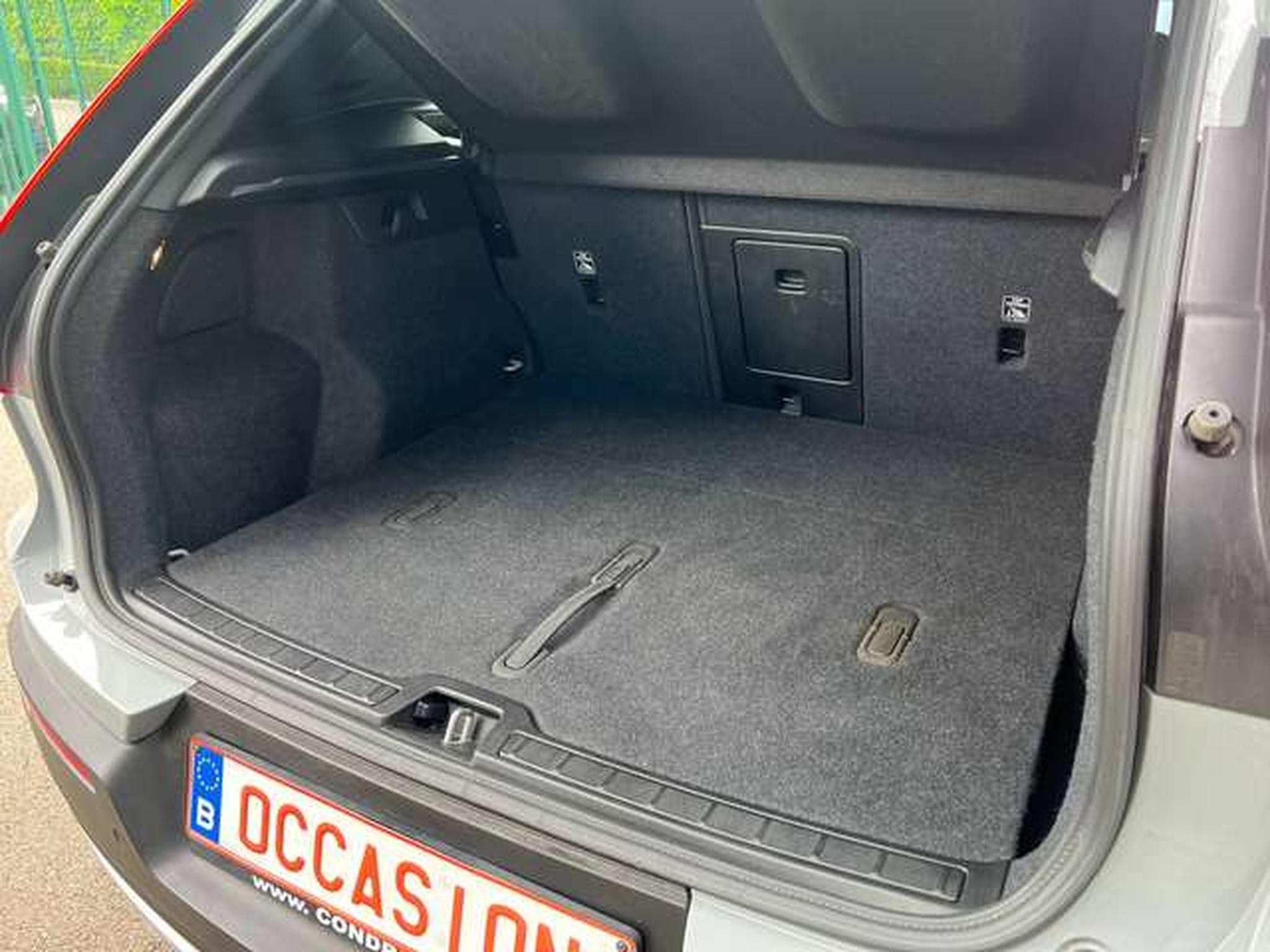 Volvo XC40 2.0 B3 163 CV (2024) - Photo 14