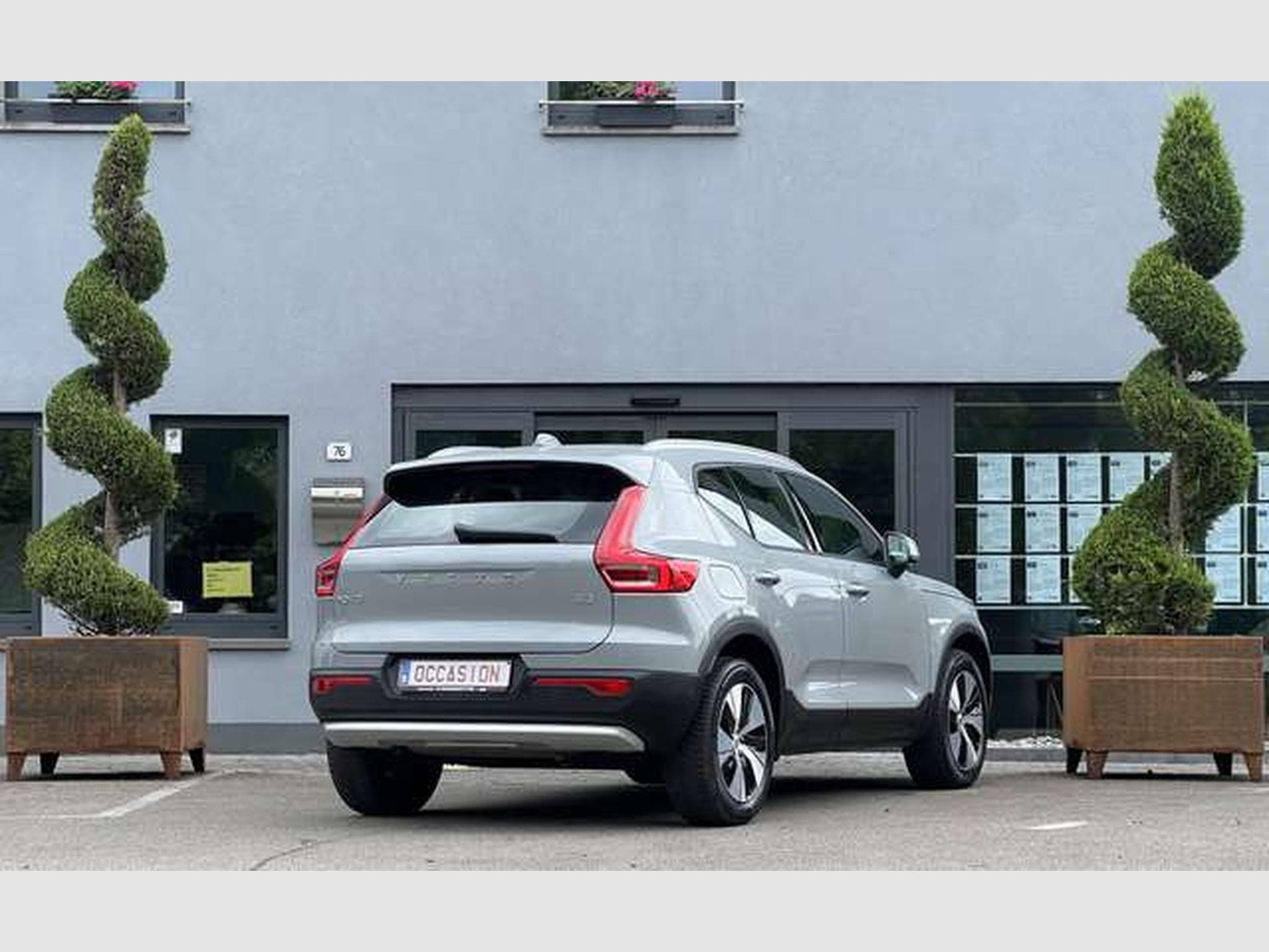 Volvo XC40 2.0 B3 163 CV (2024) - Photo 2