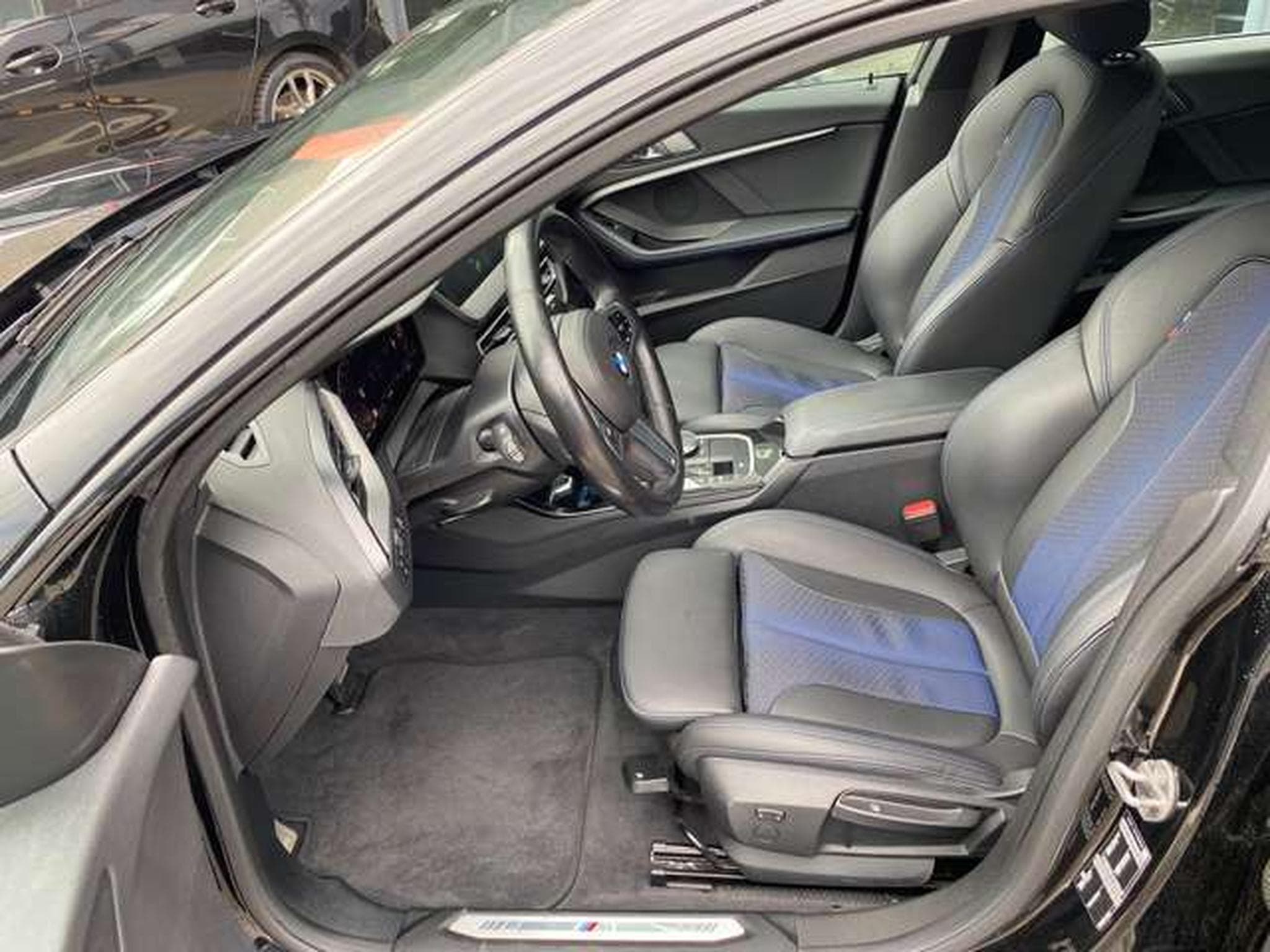 BMW 218 218d Gran Coupe Aut. M Sport (2022) - Photo 8