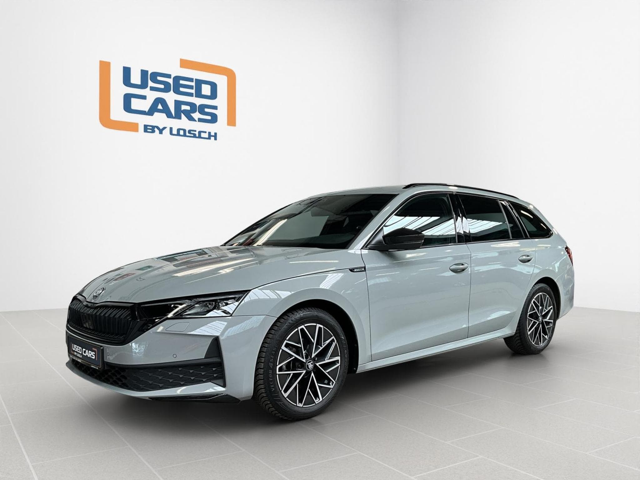 Skoda Octavia Combi+Sportline+DSG+P.Comfort+AHK+P.Light&View (2025) - Foto 4
