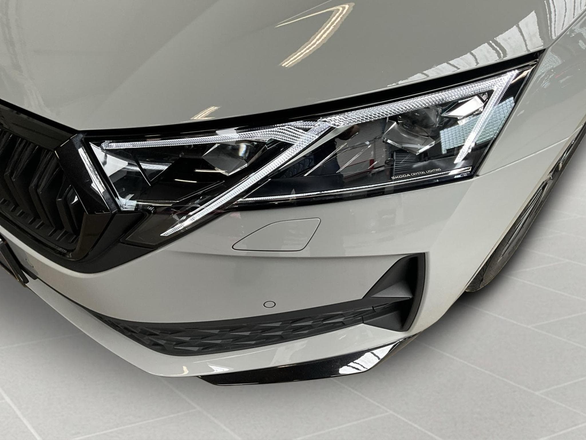 Skoda Octavia Combi+Sportline+DSG+P.Comfort+AHK+P.Light&View (2025) - Foto 9