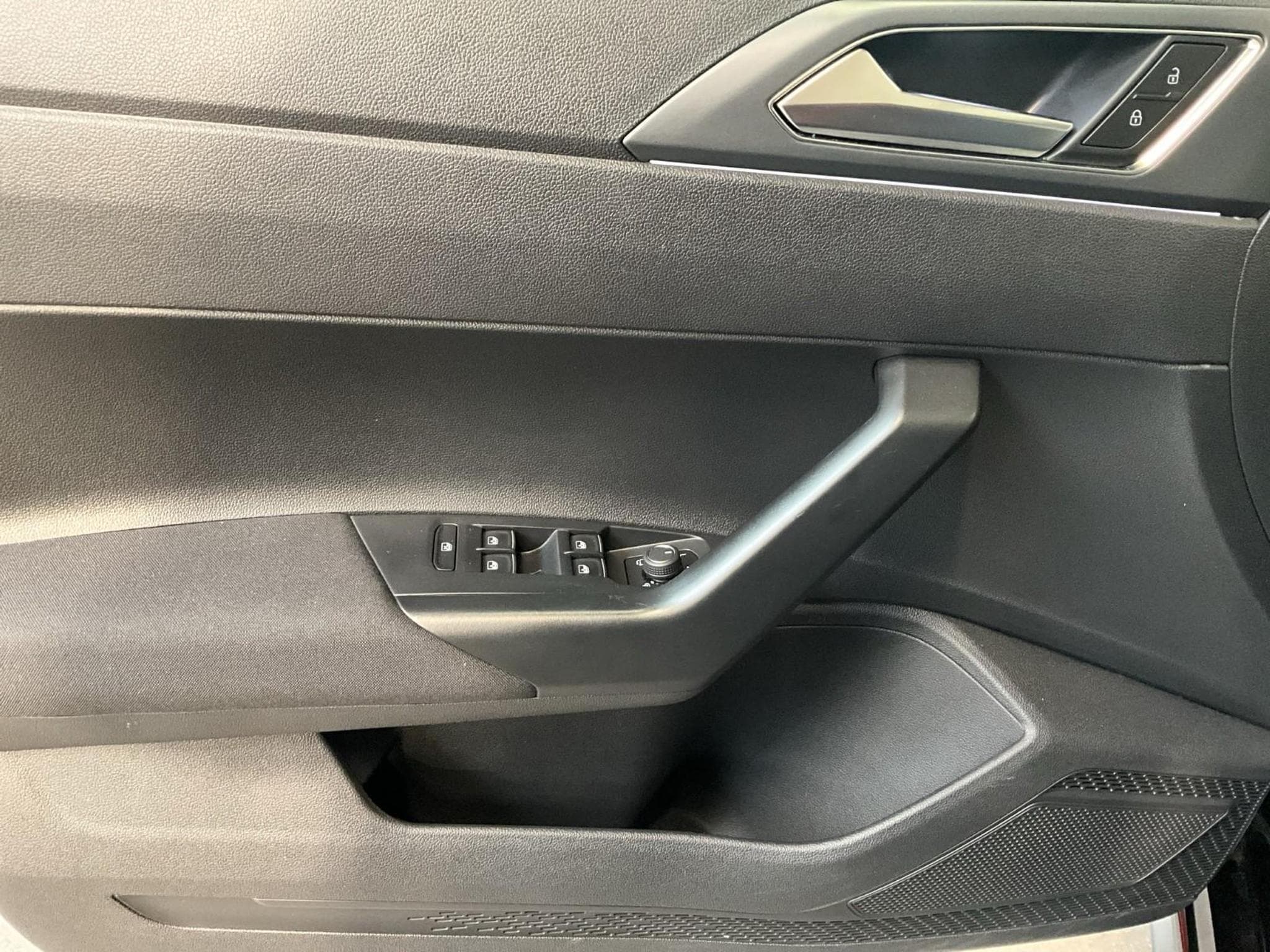 VW Polo R-Line+DSG+P.Assisted+P.Lumiere (2025) - Foto 10