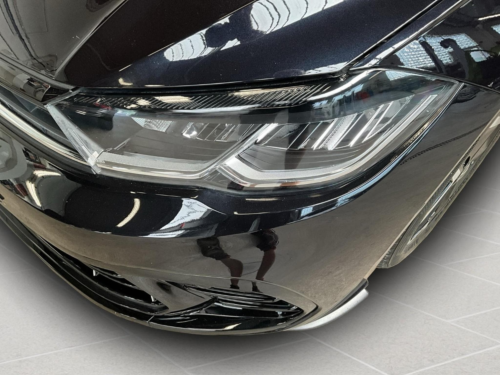 VW Polo R-Line+DSG+P.Assisted+P.Lumiere (2025) - Foto 9