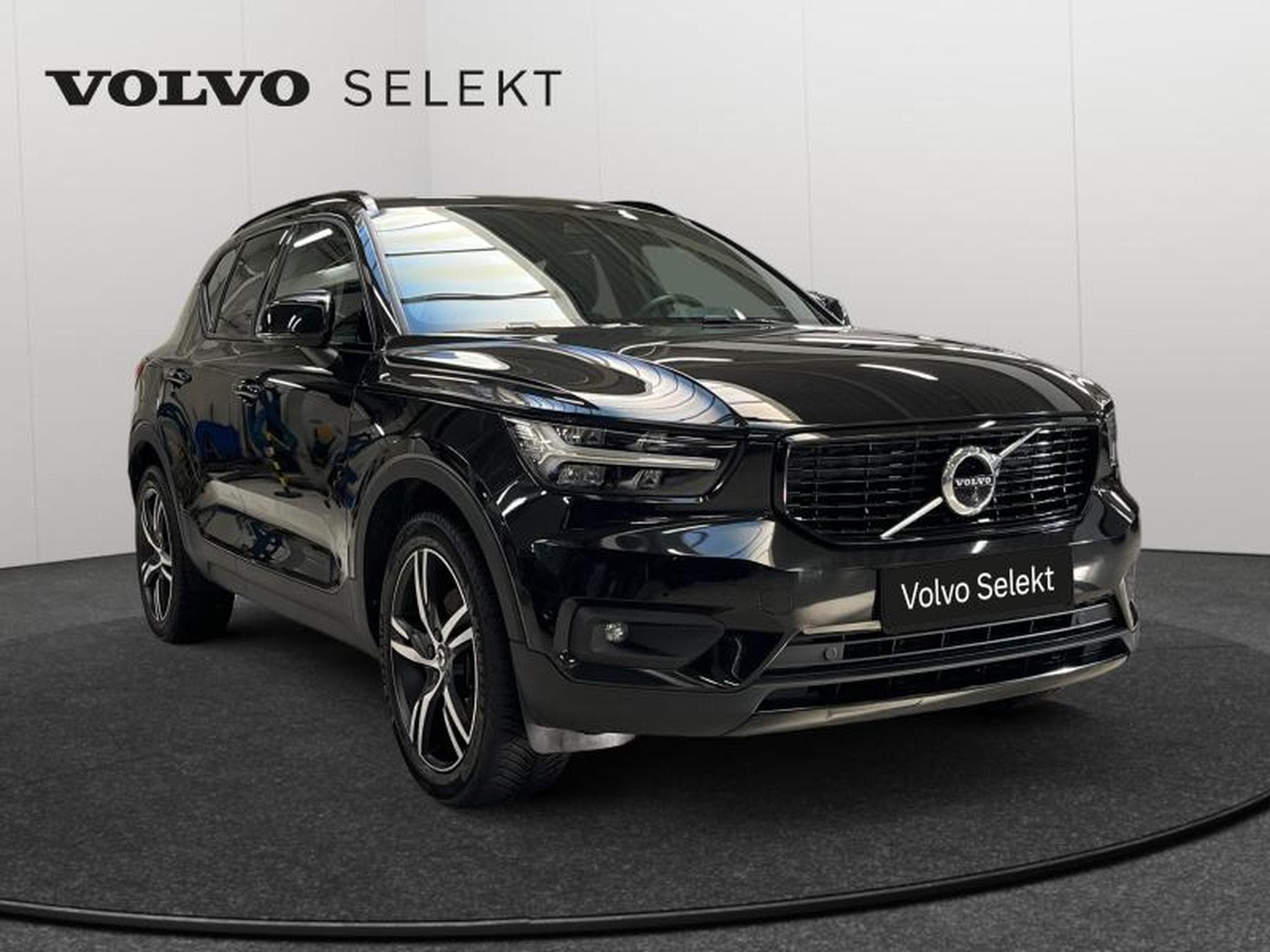 Volvo XC40 B4 R-Design / Essence (2021) - Foto 8