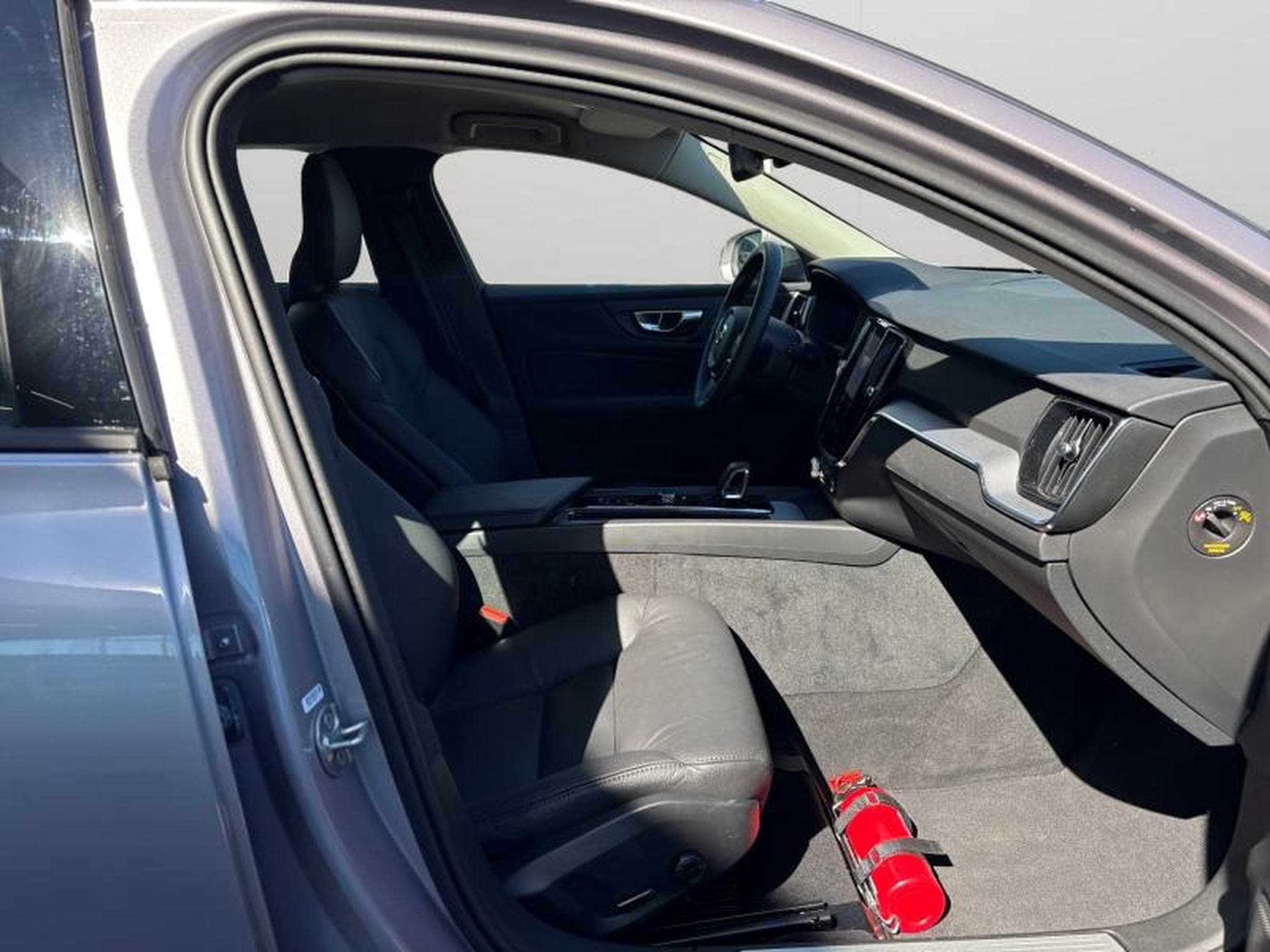 Volvo V60 B4 Core / Essence (2025) - Foto 15