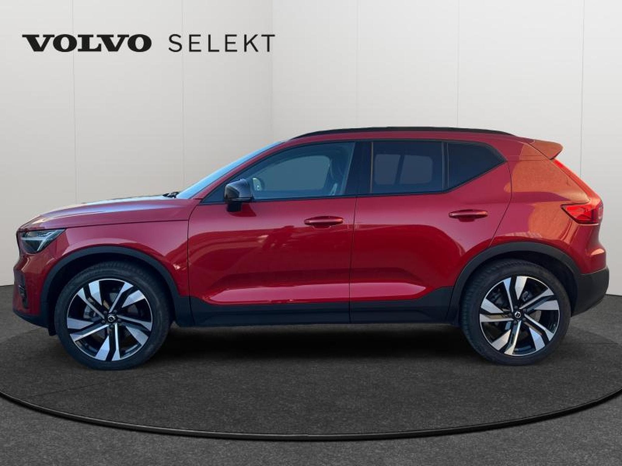 Volvo XC40 B4 Ultimate /Essence (2024) - Photo 4