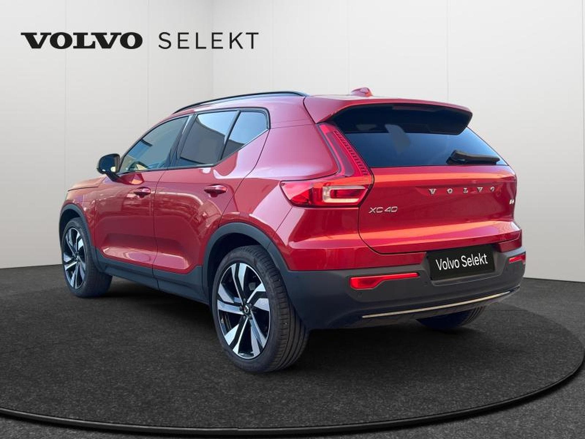 Volvo XC40 B4 Ultimate /Essence (2024) - Photo 5