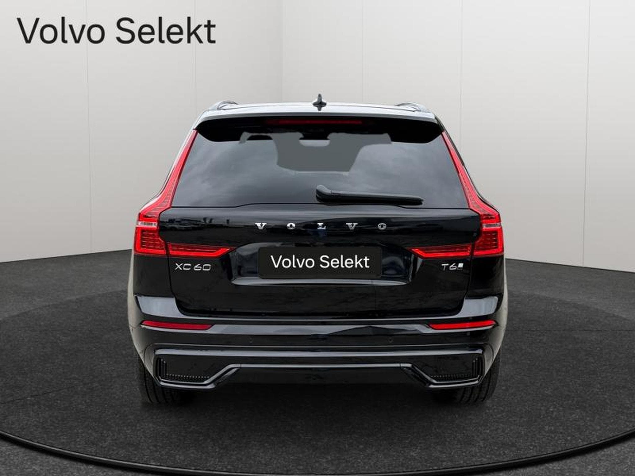 Volvo XC60 T6 Plus Dark / Hybride KIT HIVER INCLUS (2025) - Photo 6