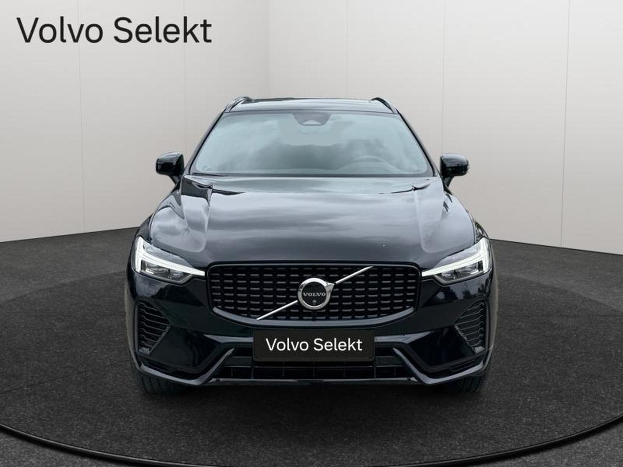 Volvo XC60 T6 Plus Dark / Hybride KIT HIVER INCLUS (2025) - Photo 9
