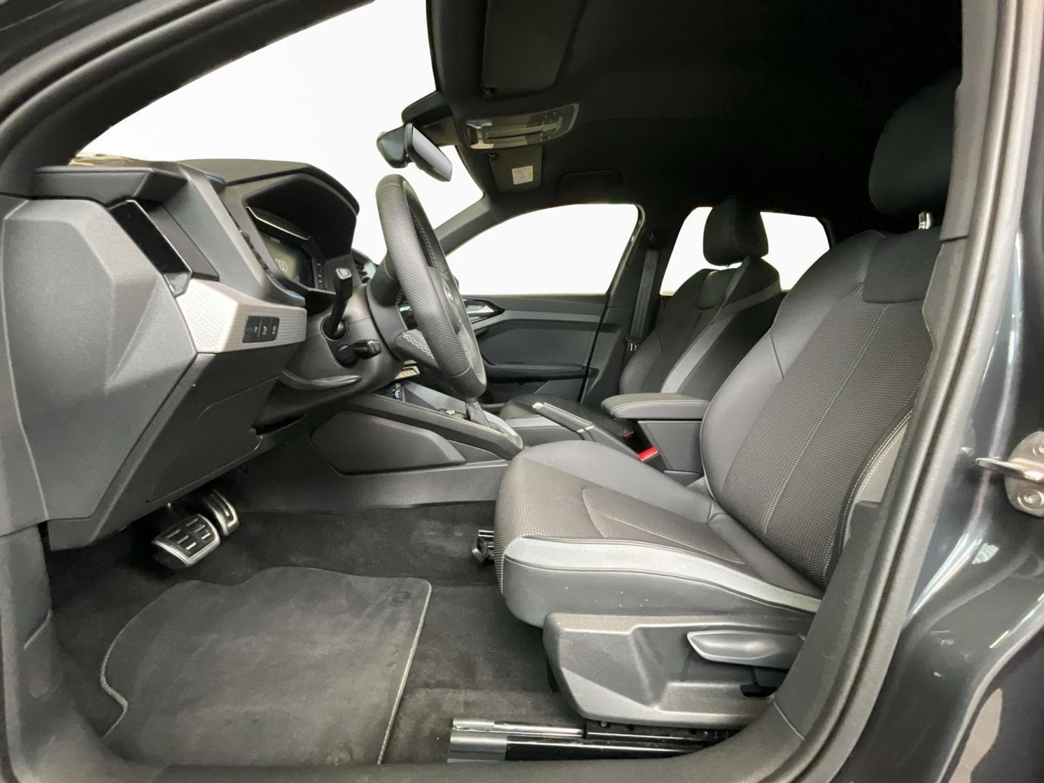 Audi A1 SB+Advanced+30TFSI+S-Tronic+RearView (2023) - Foto 11