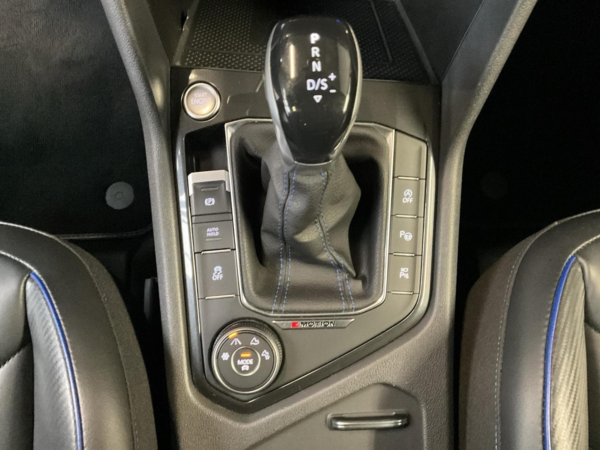 VW Tiguan R+DSG+4Motion+Led+Pano+AHK+Akrapovic (2022) - Foto 14