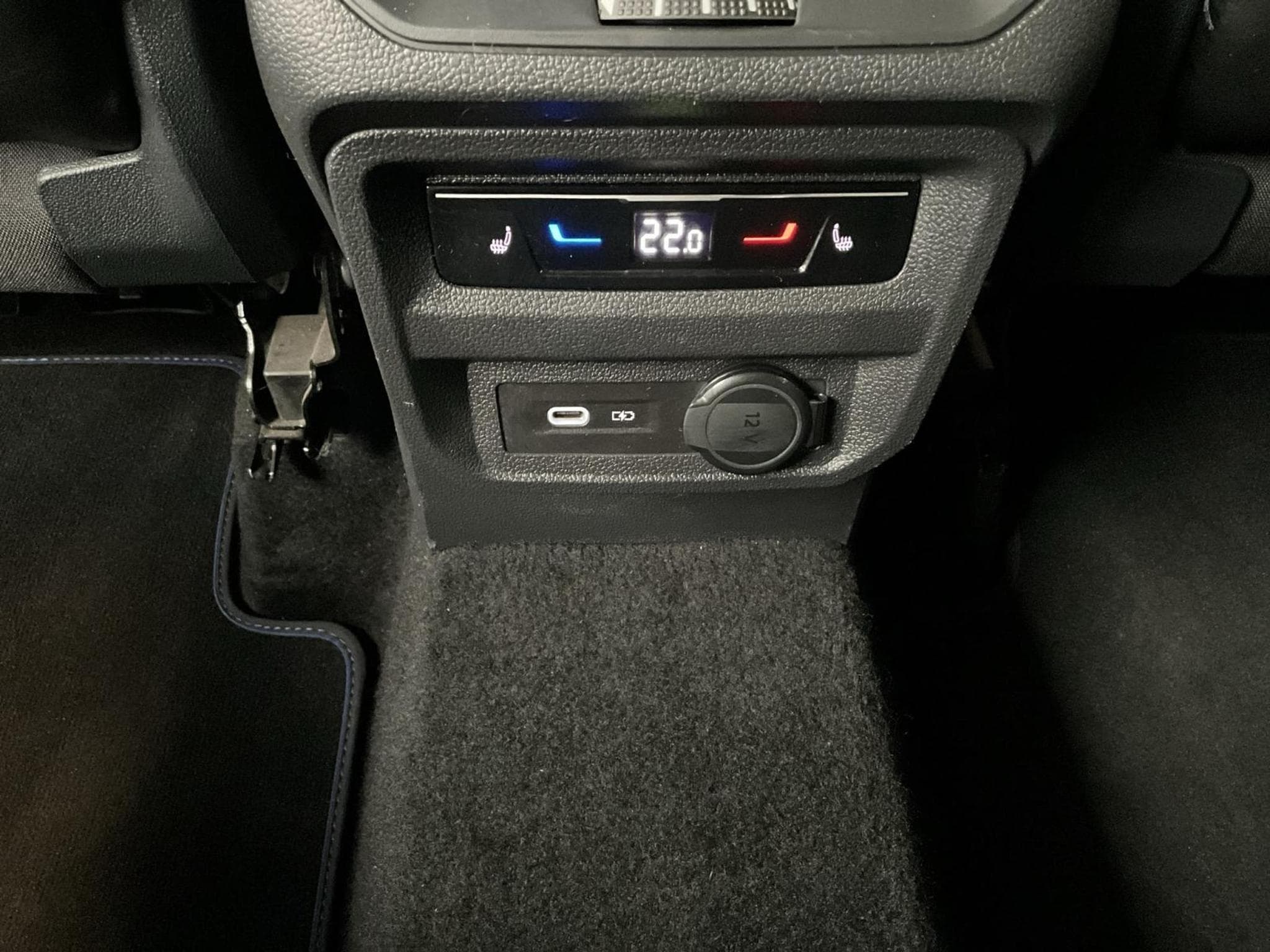 VW Tiguan R+DSG+4Motion+Led+Pano+AHK+Akrapovic (2022) - Foto 20