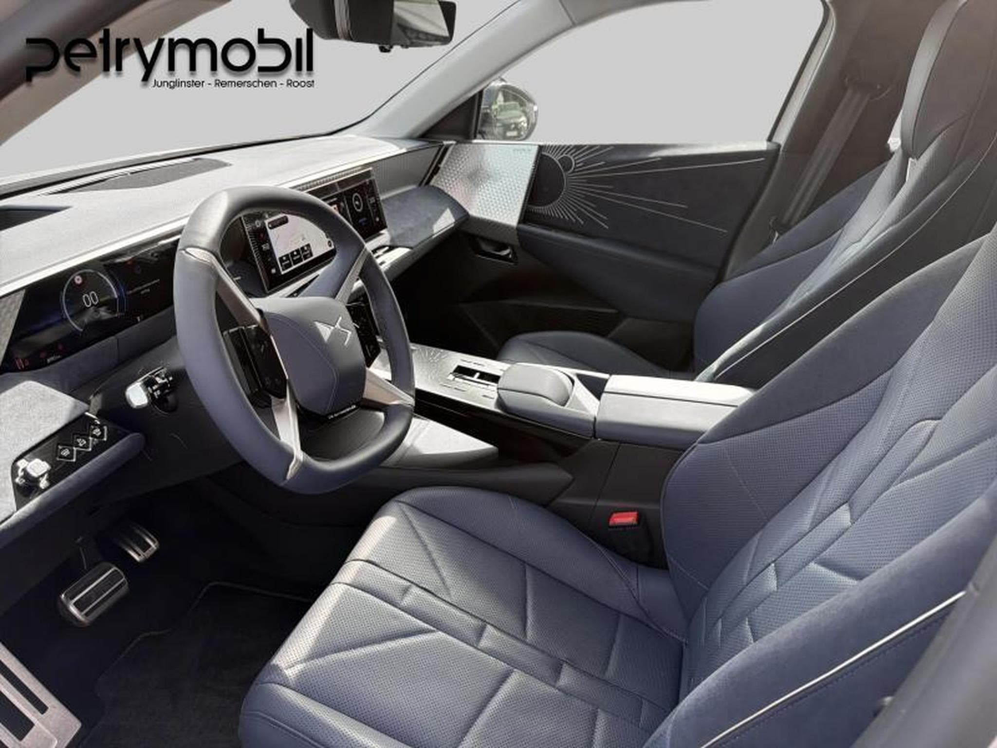 DS Automobiles DS8 JULES VENRE (2025) - Photo 11