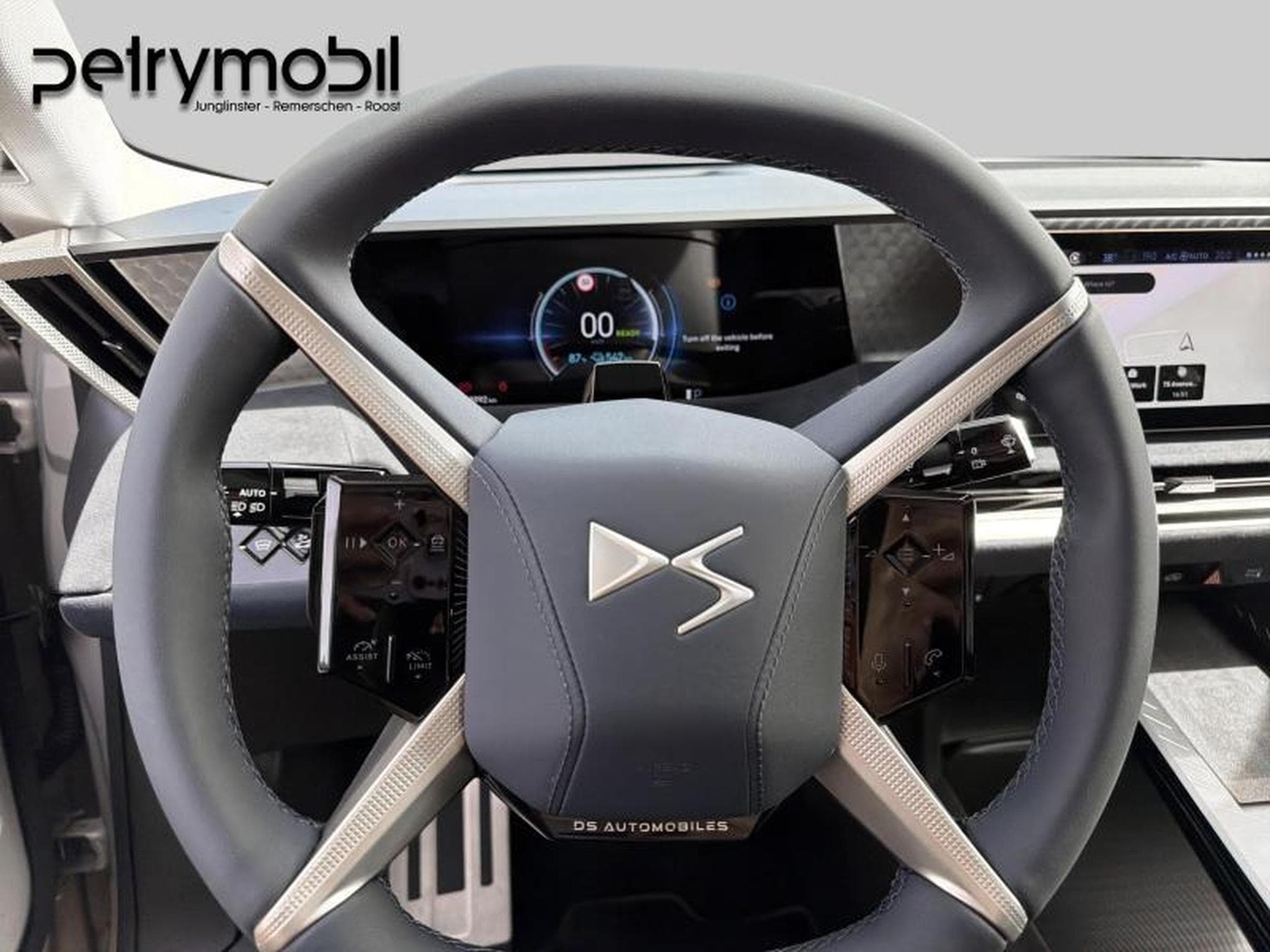 DS Automobiles DS8 JULES VENRE (2025) - Photo 14