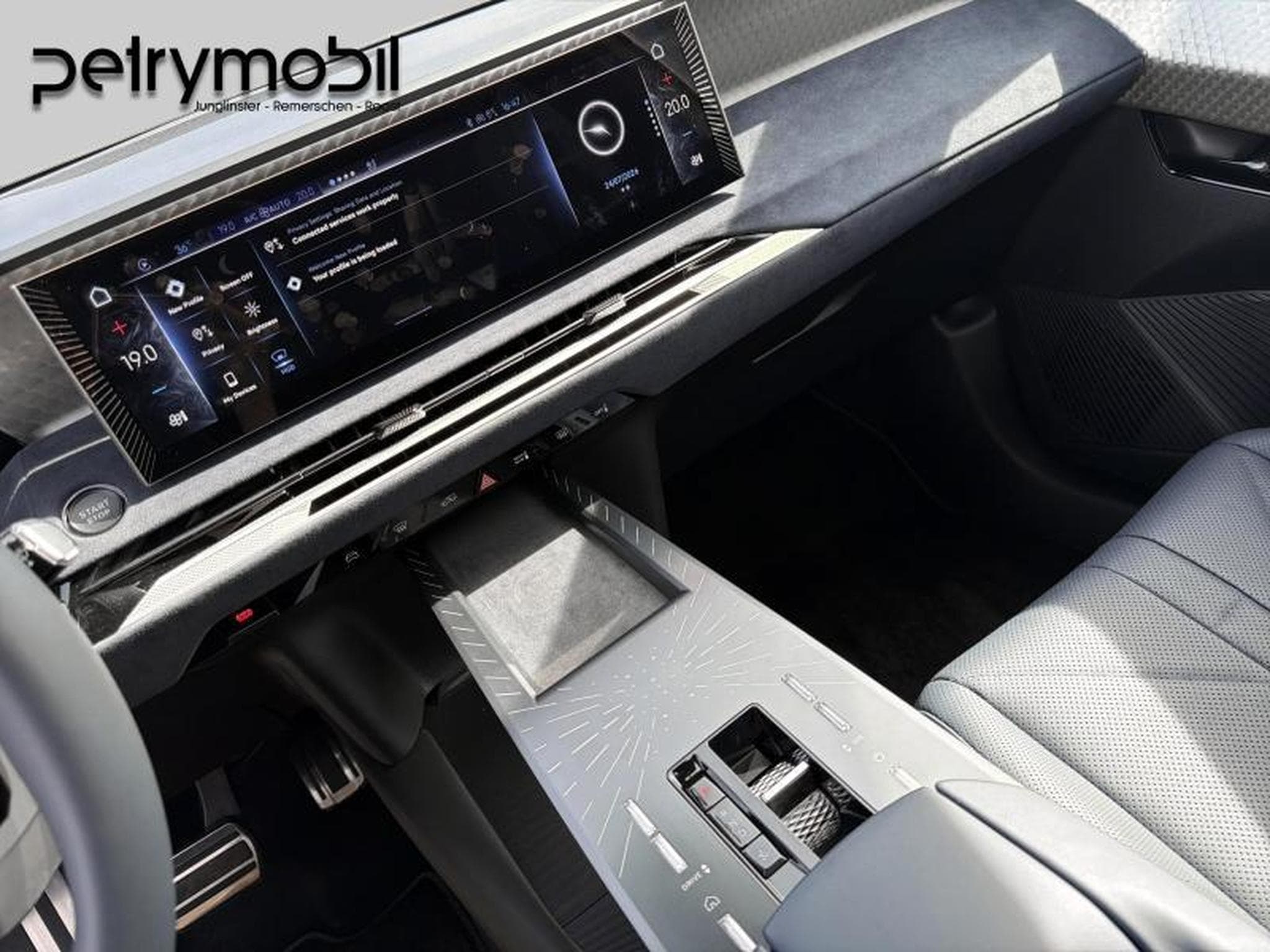 DS Automobiles DS8 JULES VENRE (2025) - Photo 19