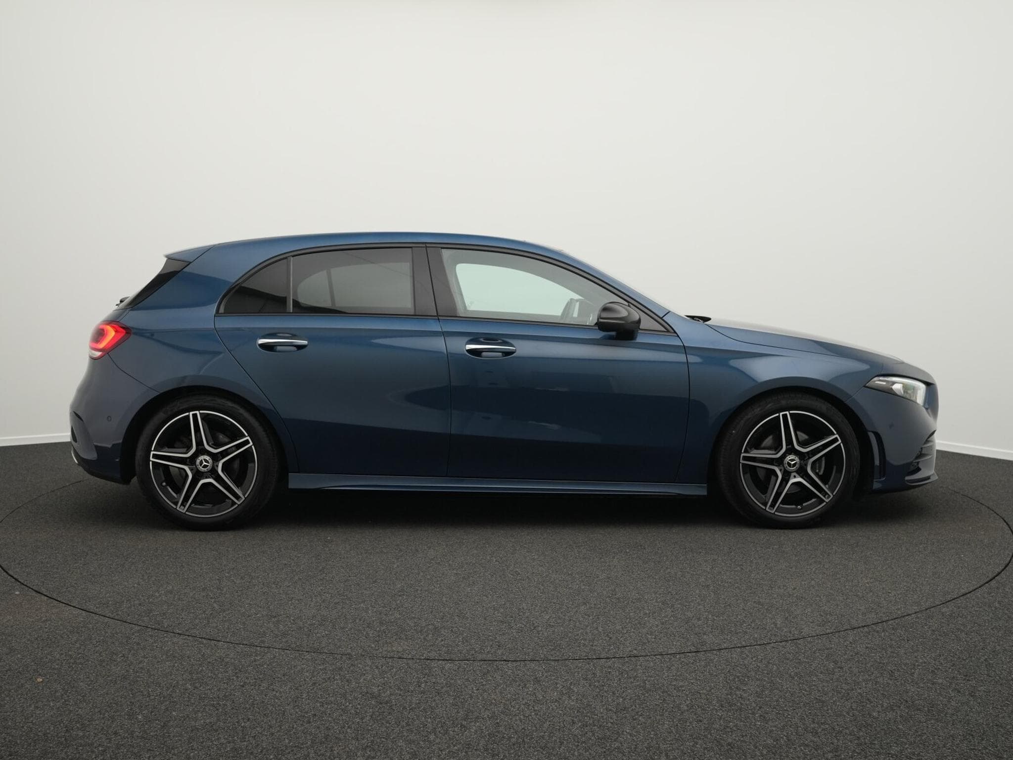 Mercedes A 200 4MATIC AMG-Line (2022) - Photo 5