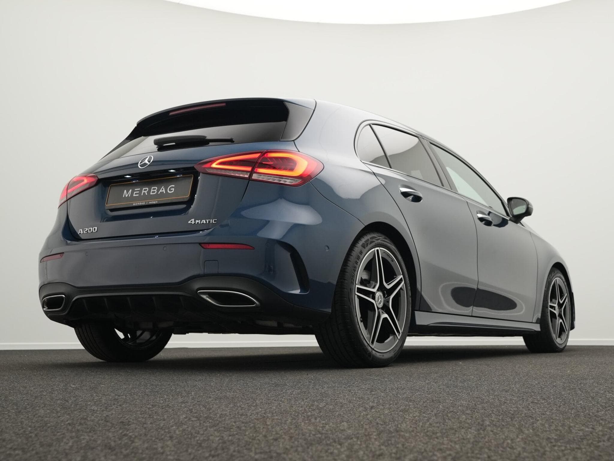 Mercedes A 200 4MATIC AMG-Line (2022) - Photo 9