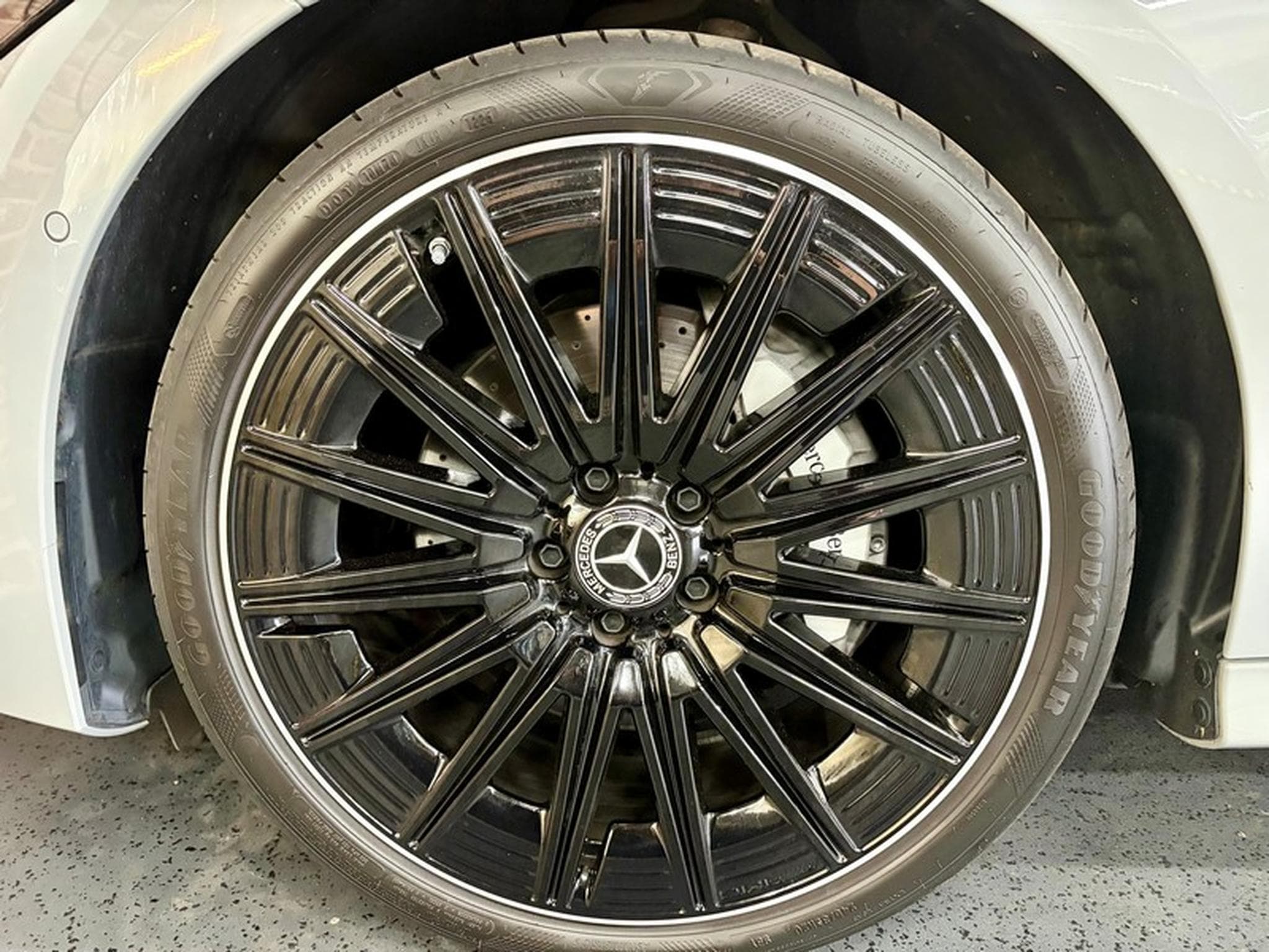Mercedes CLE 300 CLE 300 cabrio 2.0 258cv Auto 4Matic AMG-LINE (2025) - Photo 3