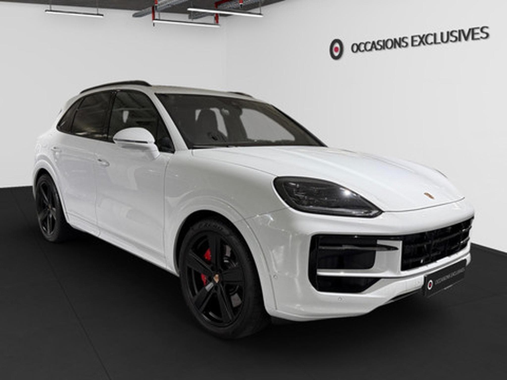 Porsche Cayenne 4.0 GTS (2025) - Photo 21